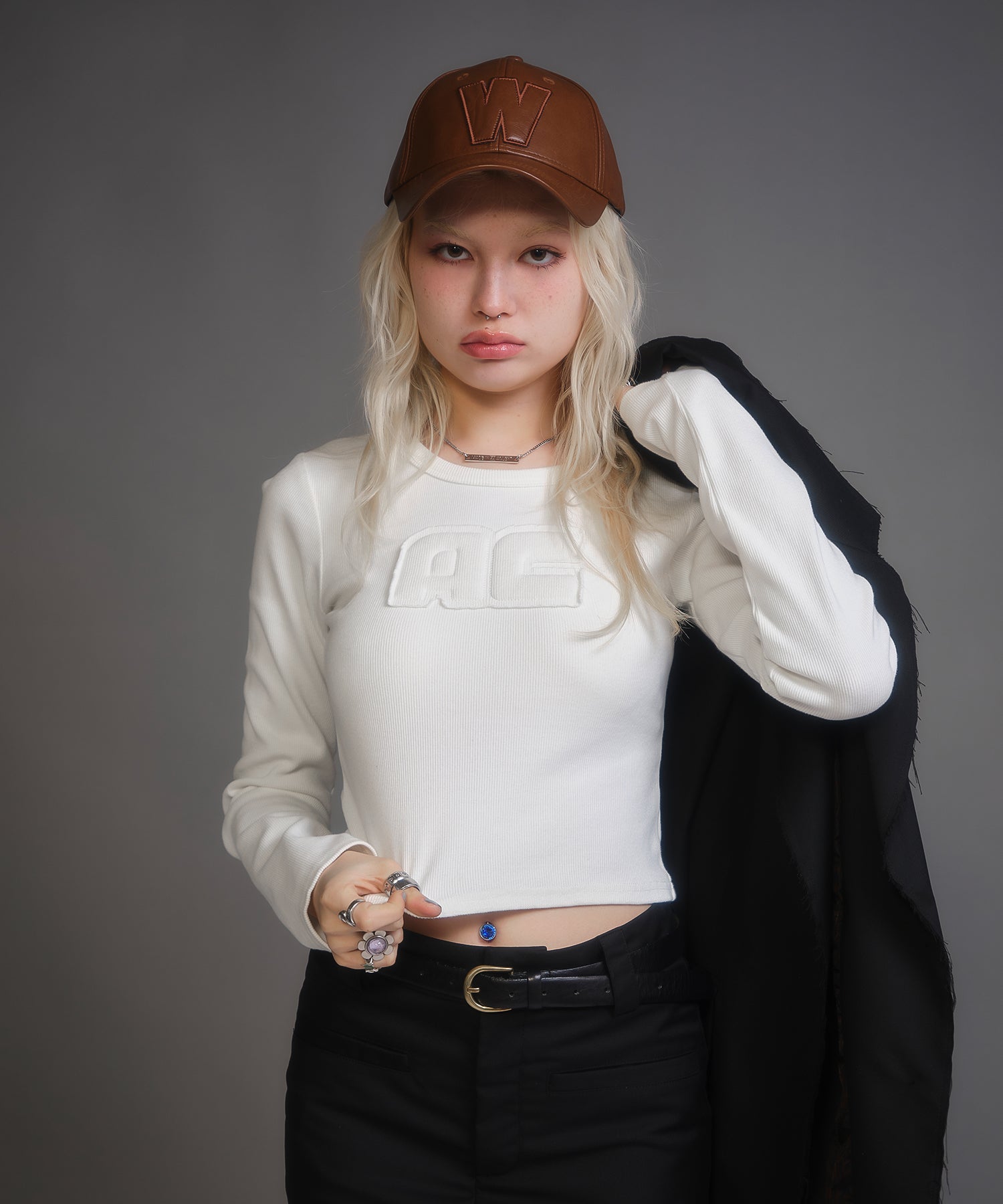 MODEL:170cm/COLOR:WHITE/SIZE:F