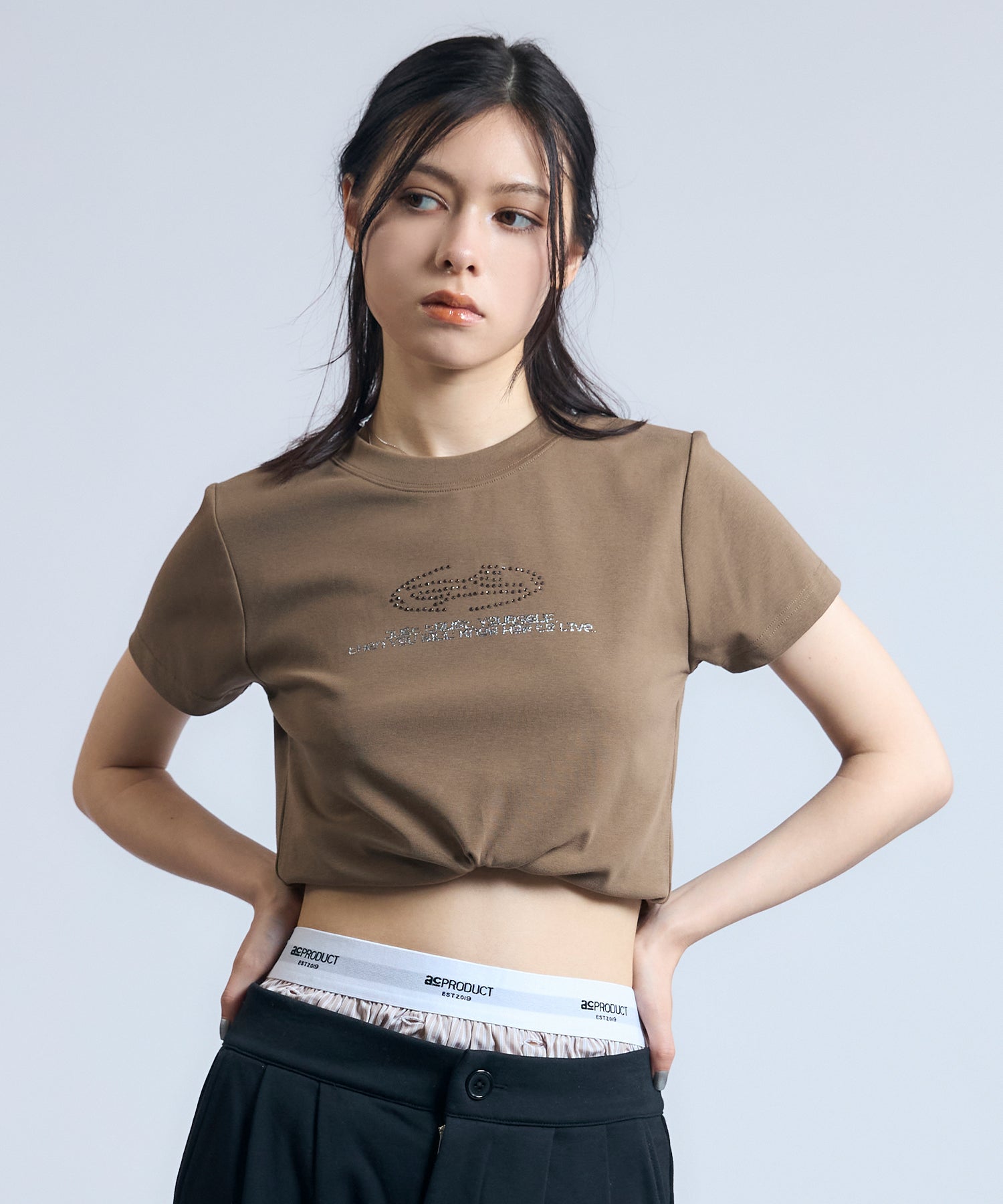 MODEL:163cm/COLOR:KHAKI/SIZE:F