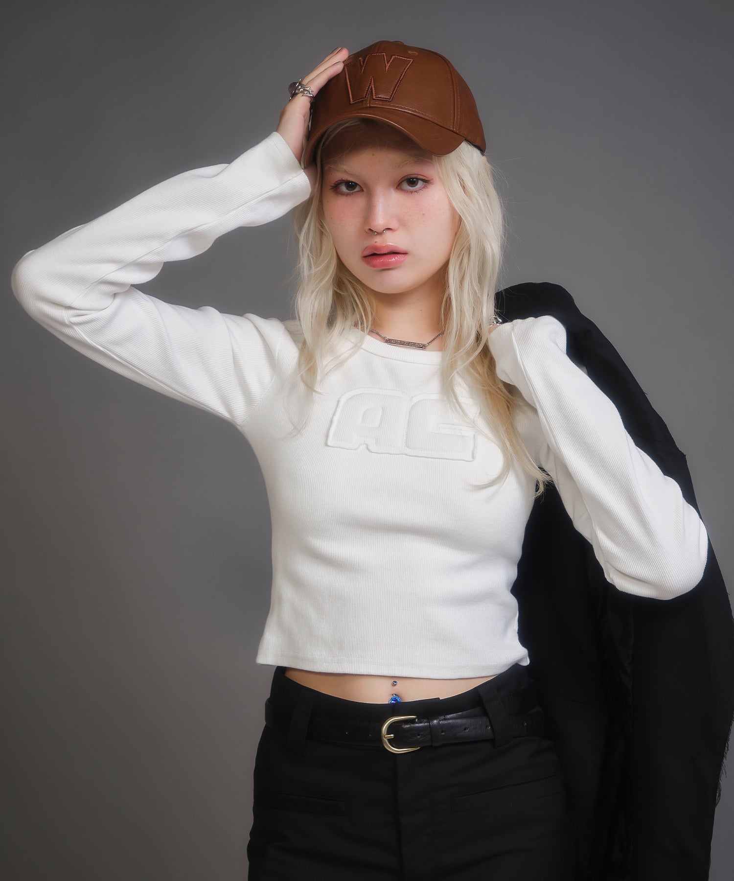 MODEL:170cm/COLOR:WHITE/SIZE:F