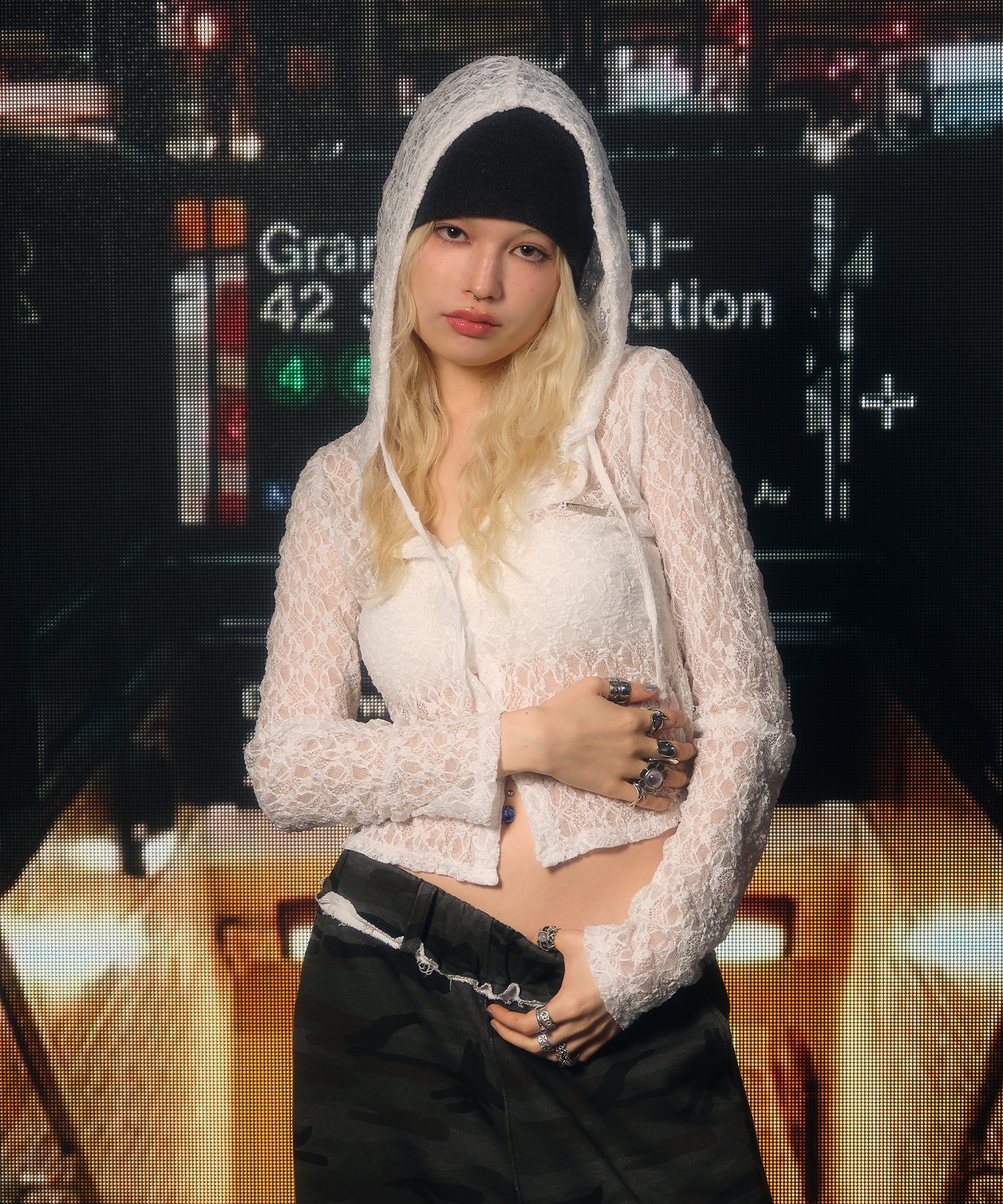 MODEL:170cm/COLOR:WHITE/SIZE:F