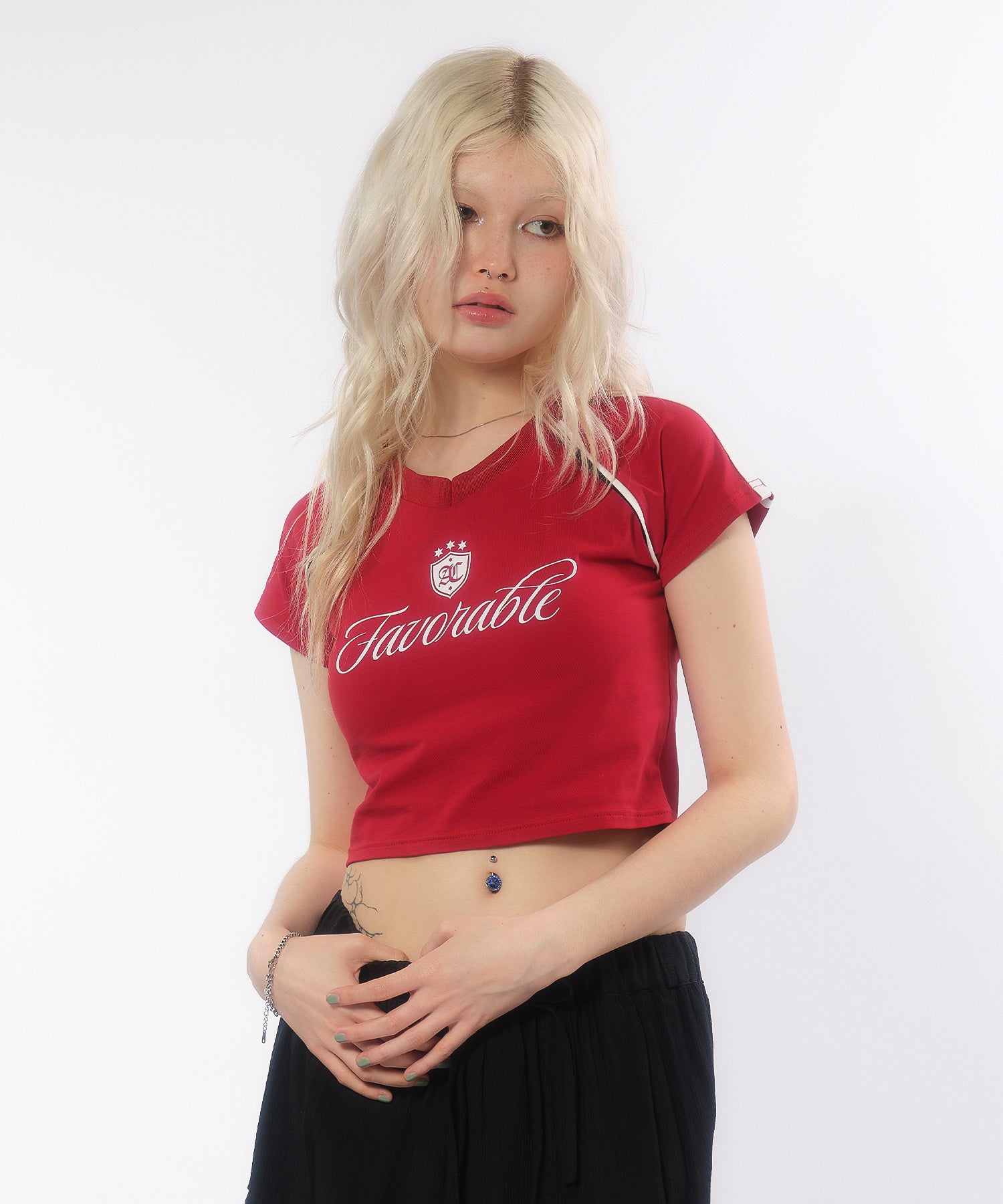 MODEL:170cm/COLOR:RED/SIZE:F