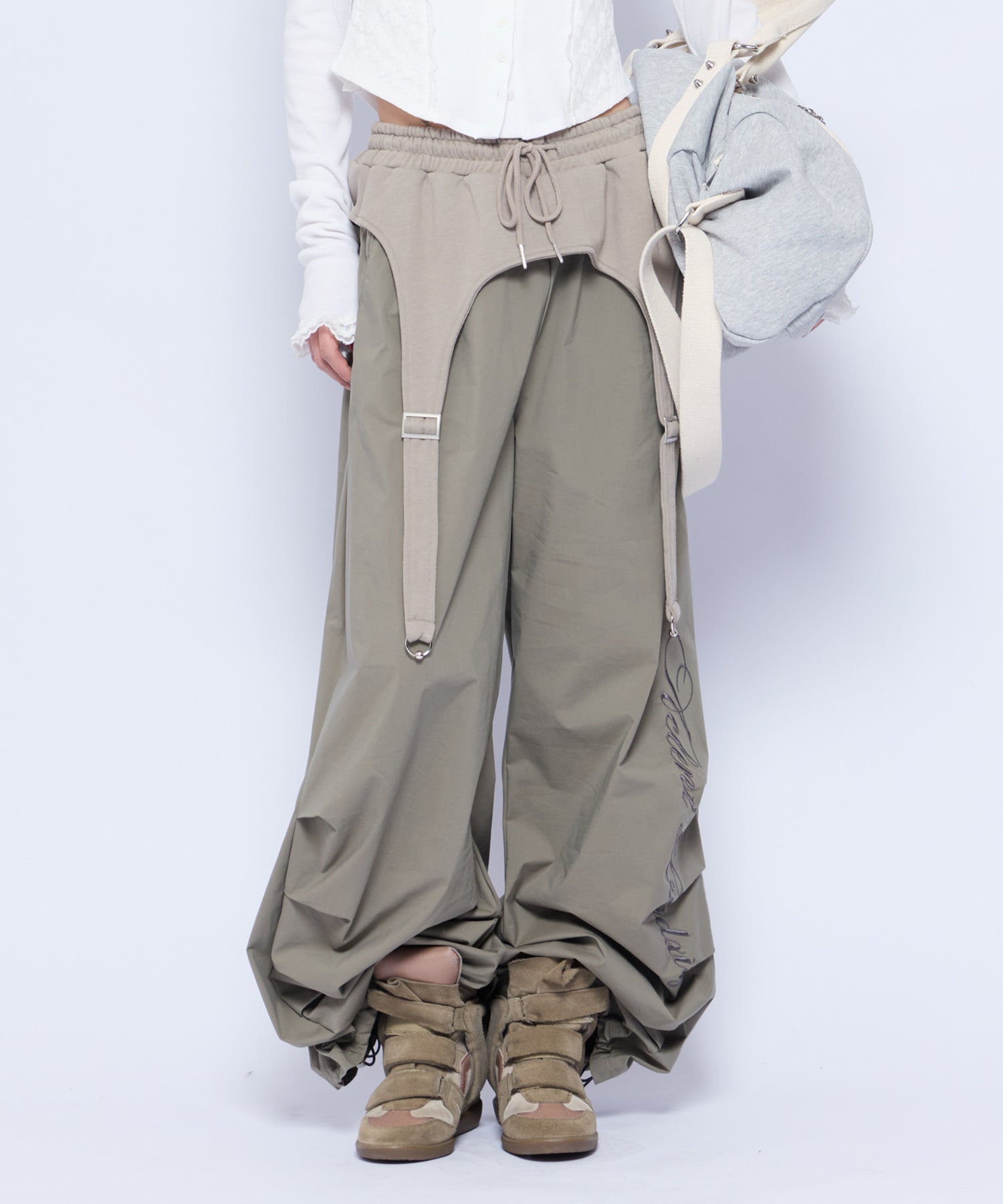 MODEL:160cm/COLOR:KHA/SIZE:F