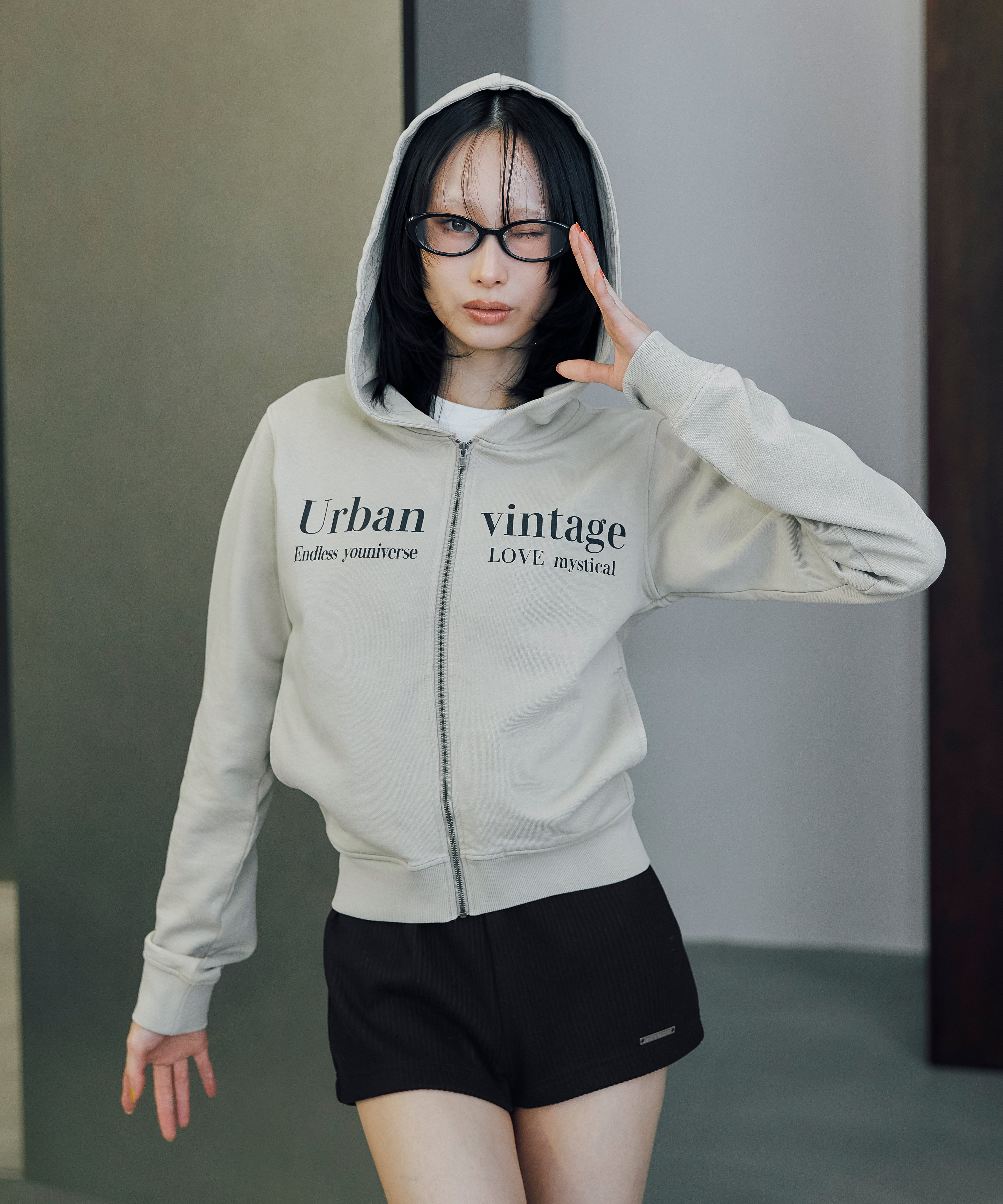MODEL:170cm/COLOR:BLACK/SIZE:F