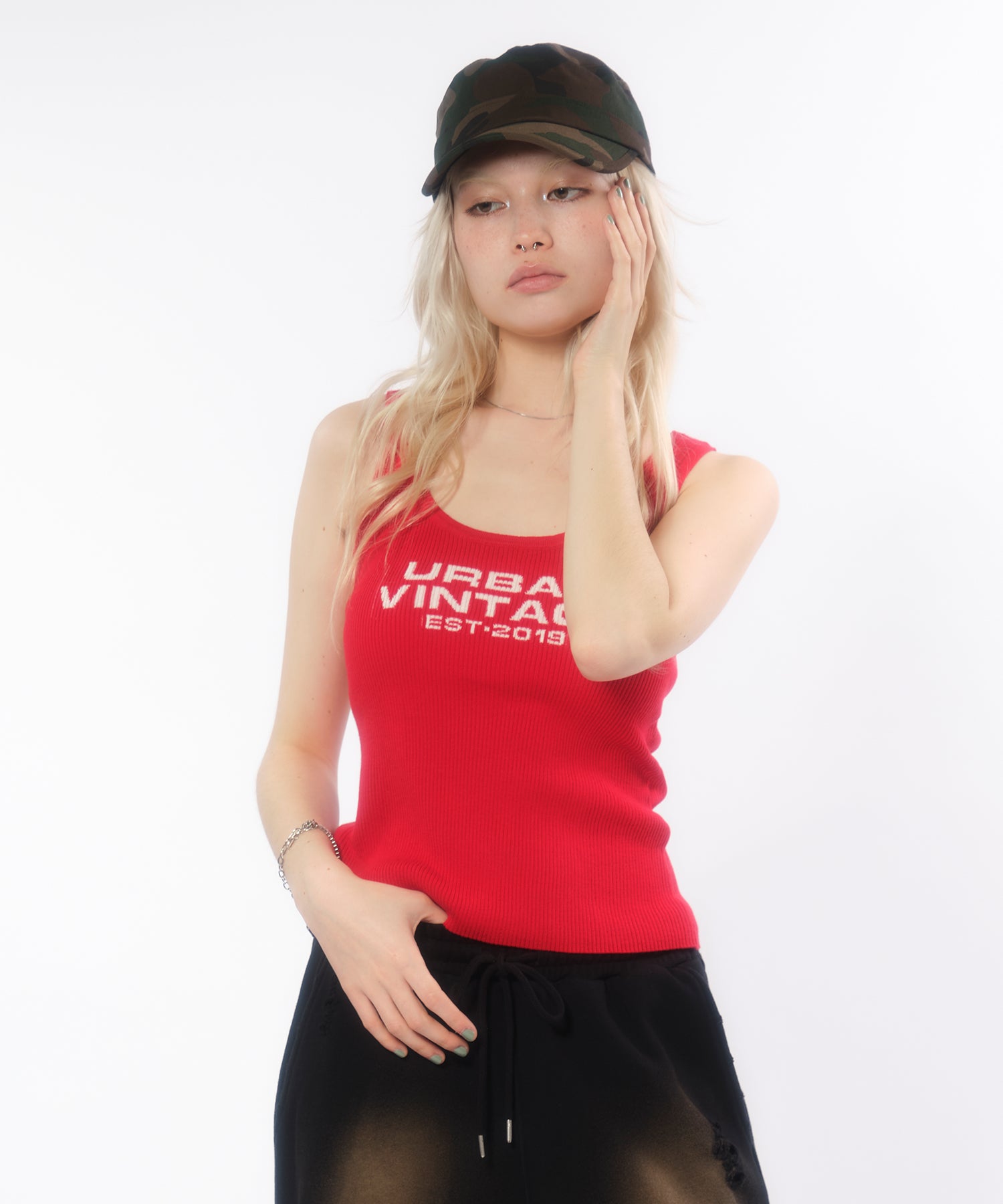 MODEL:170cm/COLOR:RED/SIZE:F