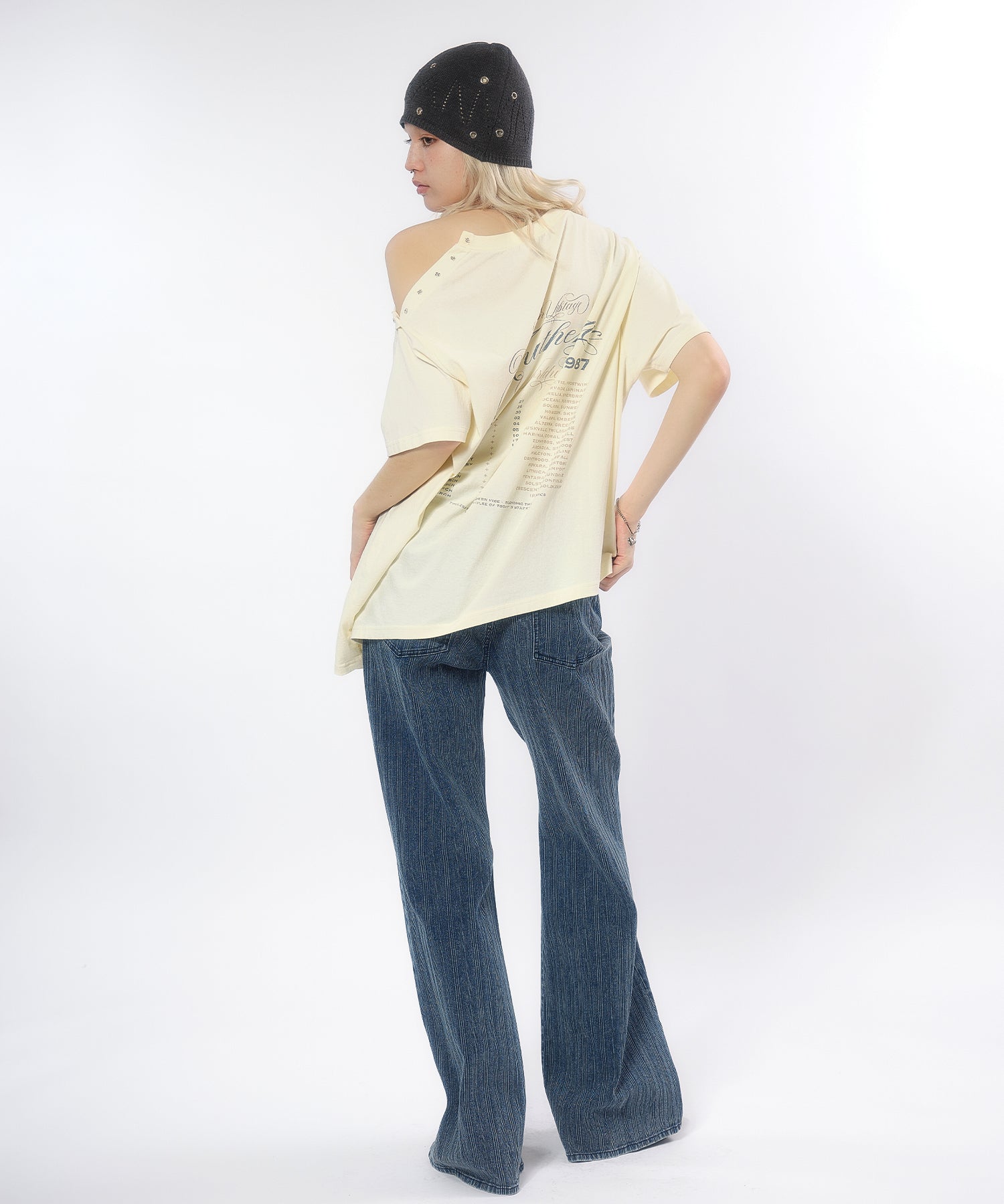 MODEL:170cm/COLOR:IVORY/SIZE:F