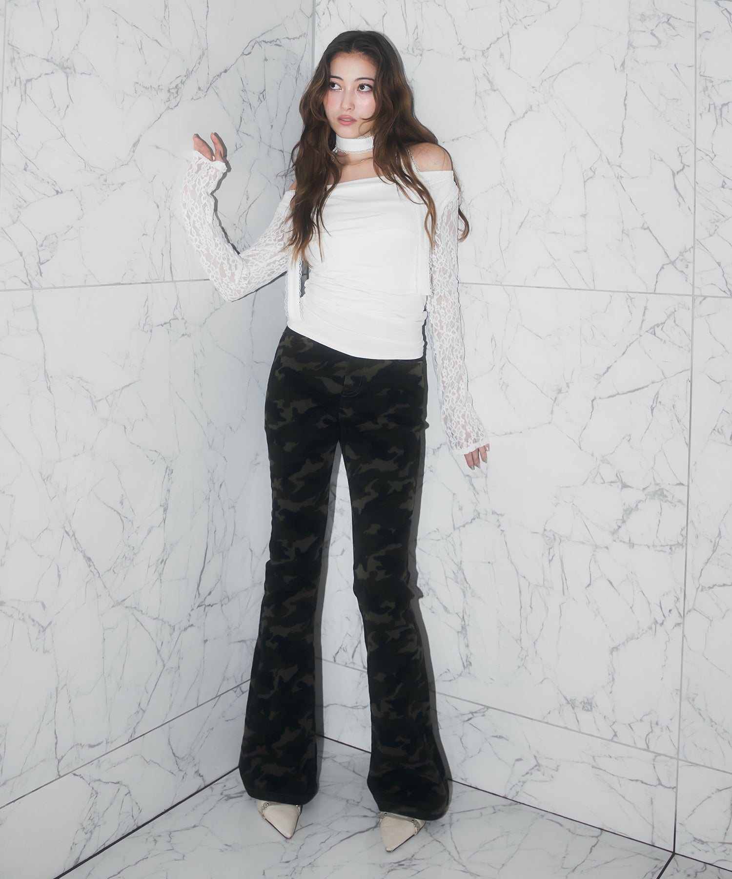 MODEL:163cm/COLOR:WHITE/SIZE:F