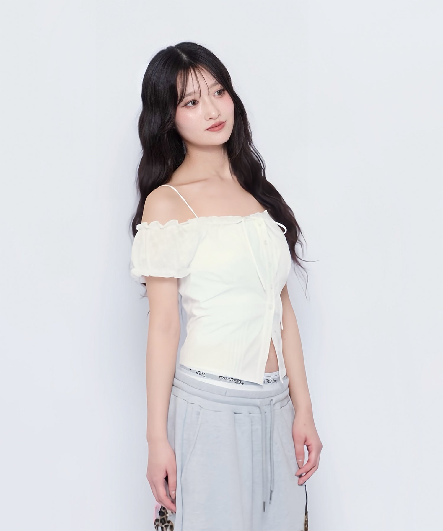 MODEL:155cm/COLOR:WHT/SIZE:F
