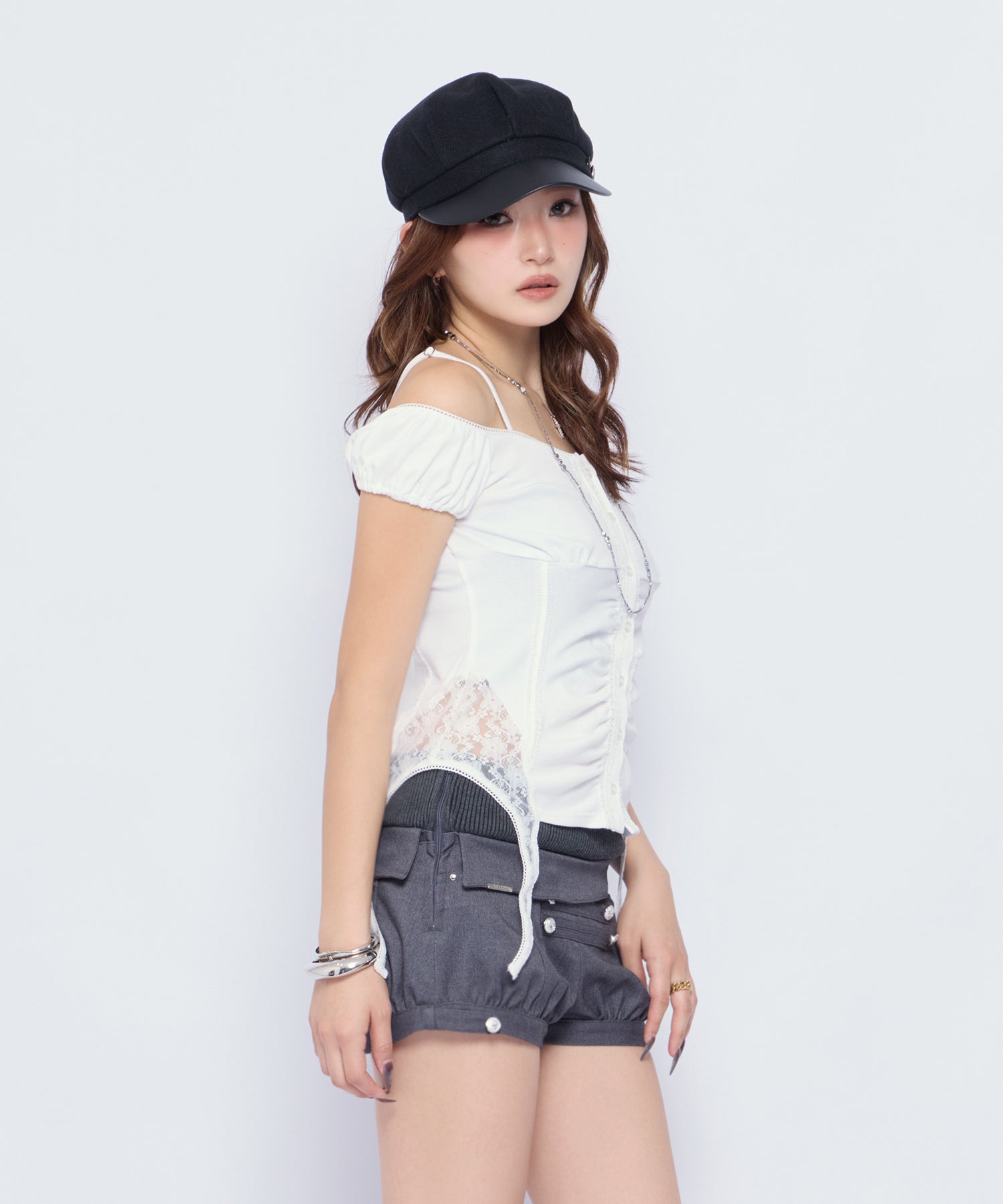 MODEL:170cm/COLOR:WHT/SIZE:F