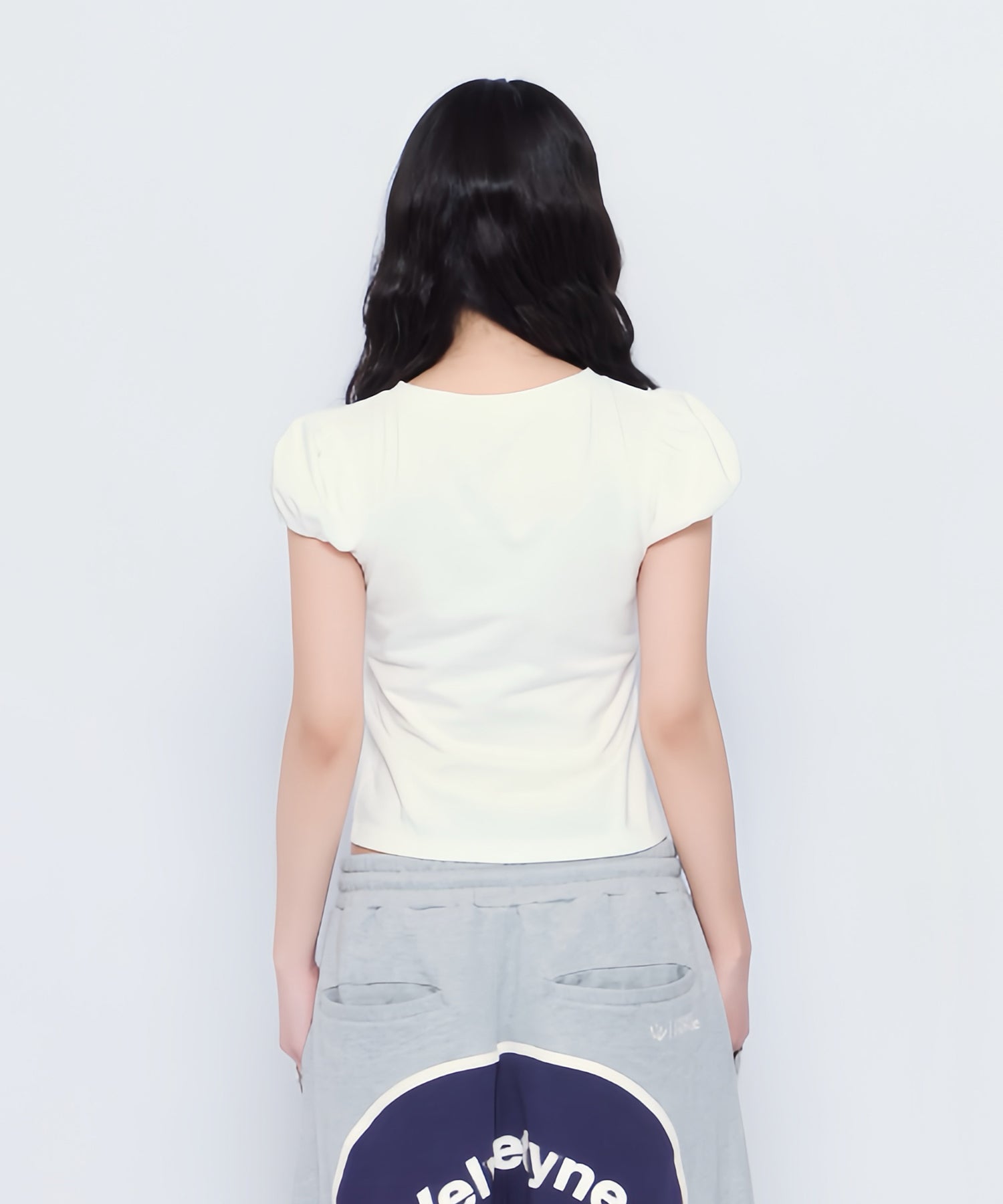 MODEL:155cm/COLOR:WHT/SIZE:F