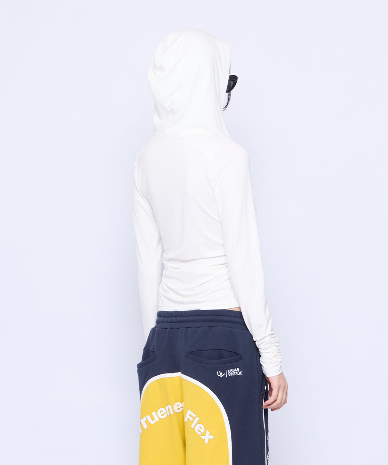 MODEL:172cm/COLOR:WHT/SIZE:F