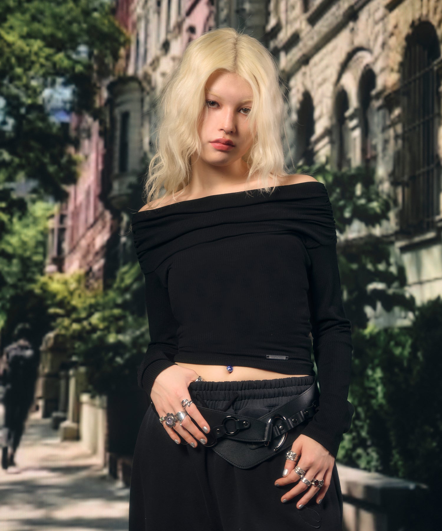 MODEL:170cm/COLOR:BLACK/SIZE:F