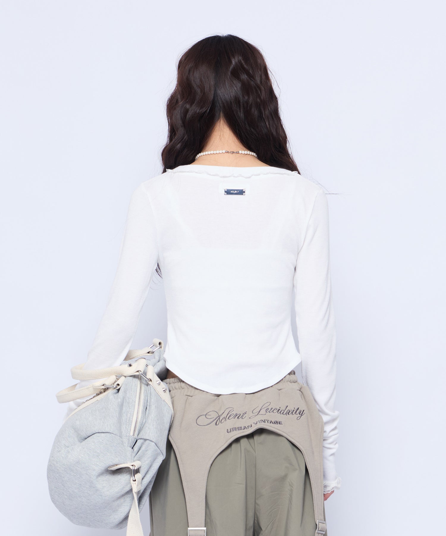 MODEL:160cm/COLOR:WHT/SIZE:F