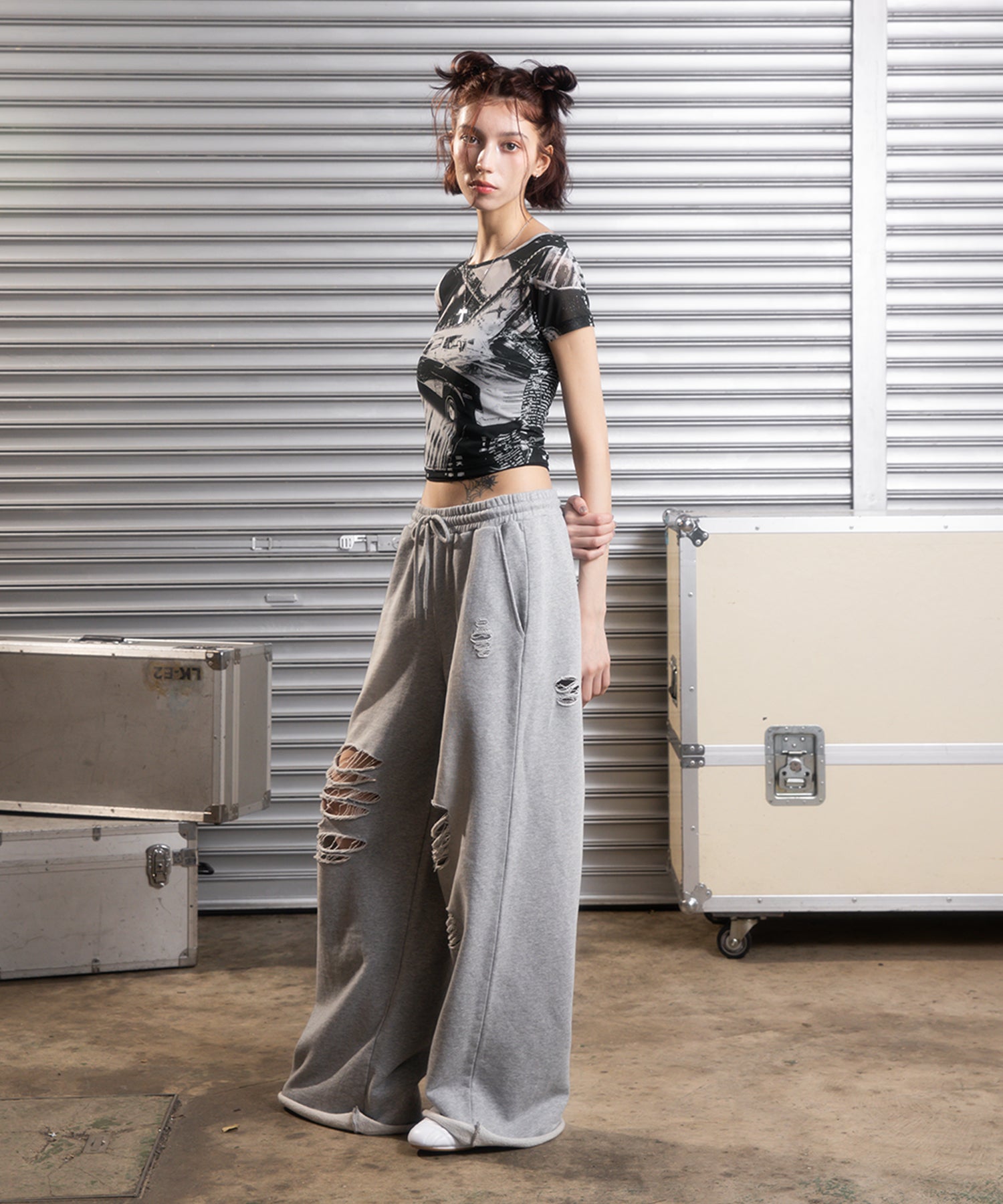 MODEL:172cm/COLOR:BLACK/SIZE:F