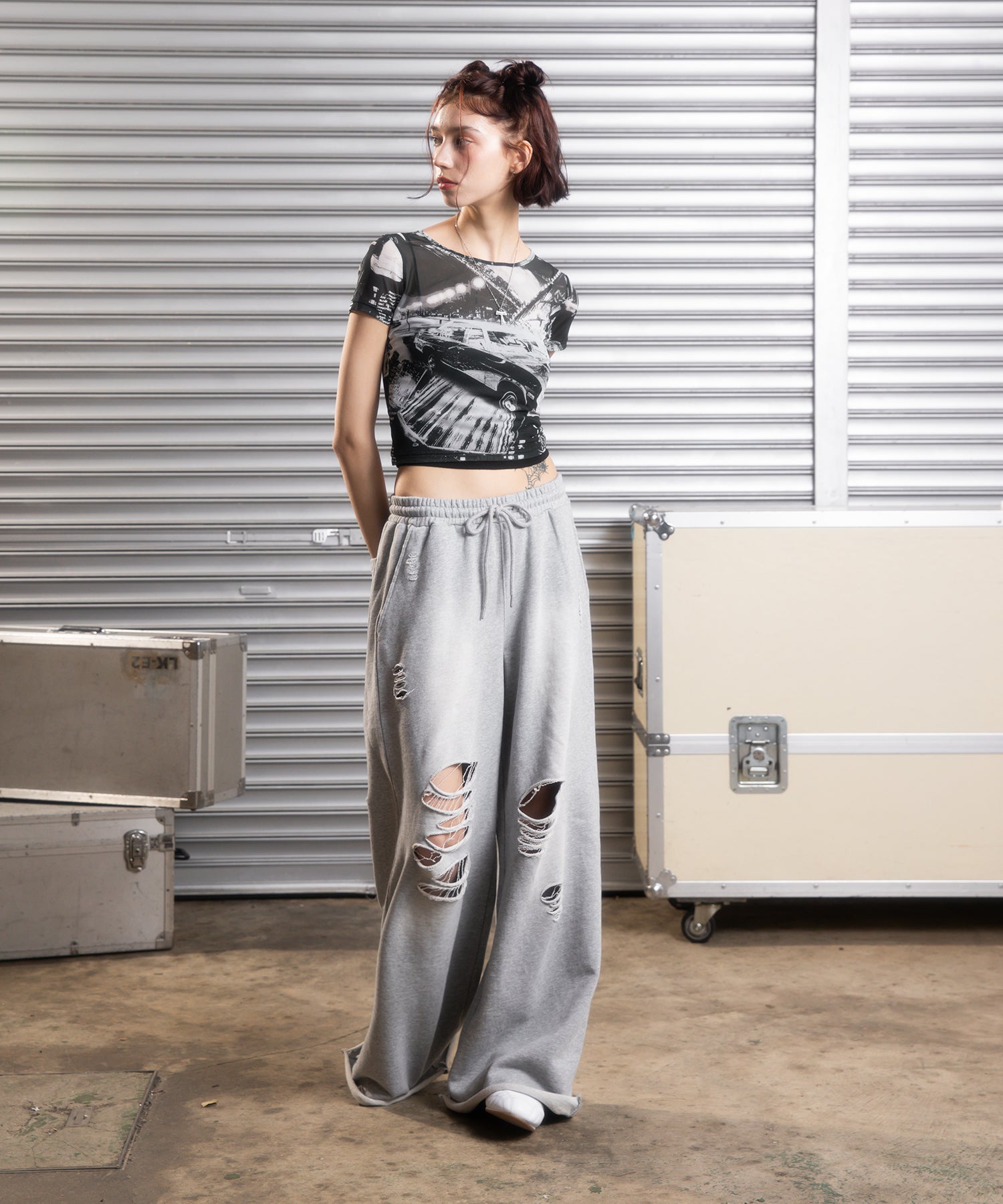 MODEL:172cm/COLOR:BLACK/SIZE:F