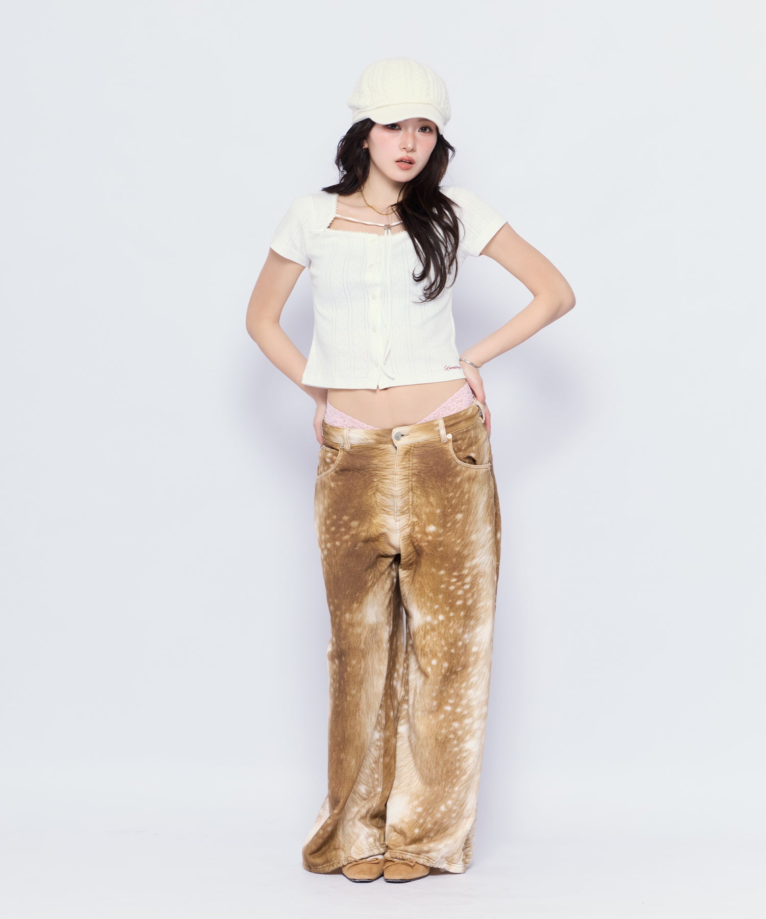 MODEL:170cm/COLOR:WHT/SIZE:F