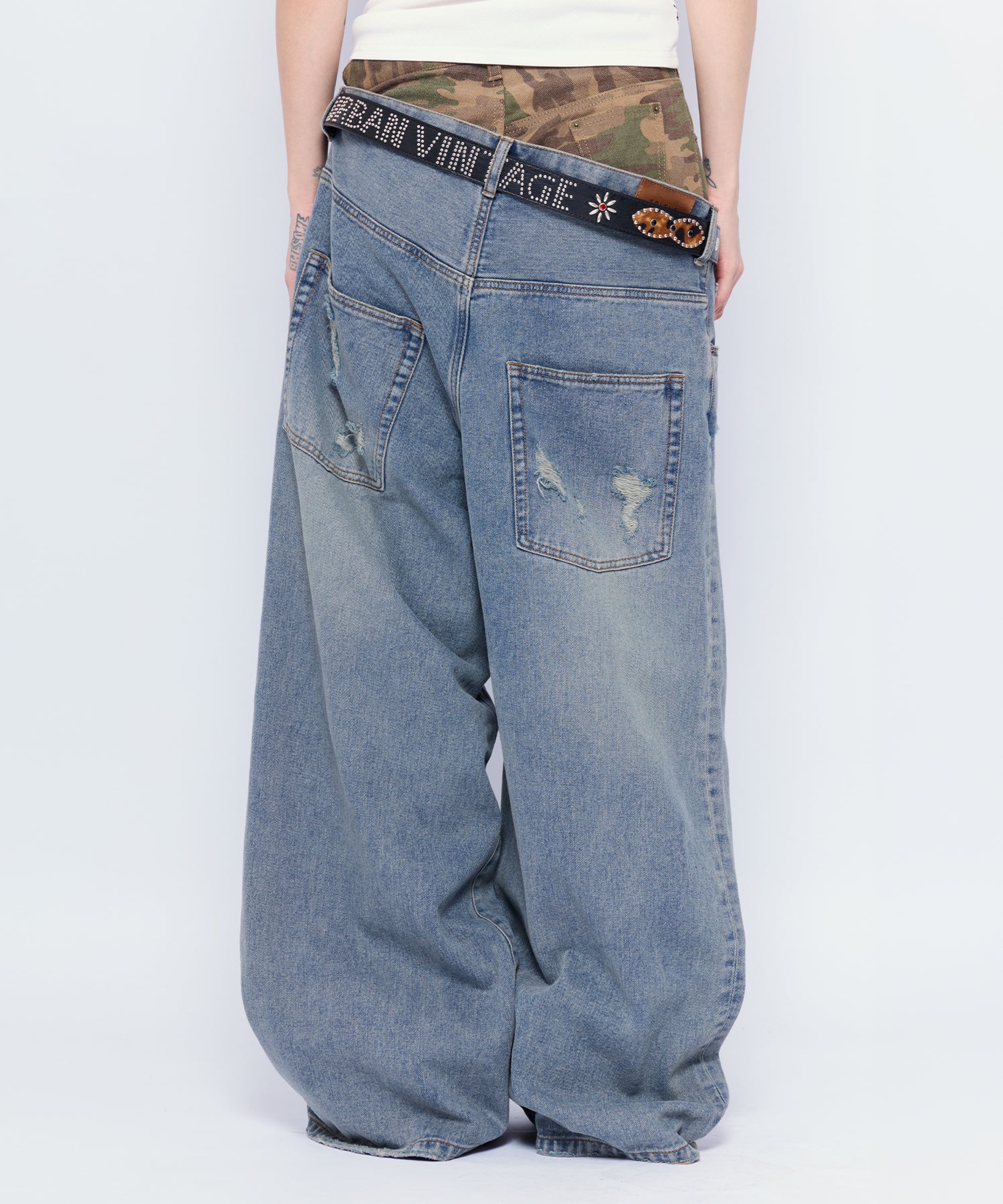 MODEL:168cm/COLOR:BLU/SIZE:M