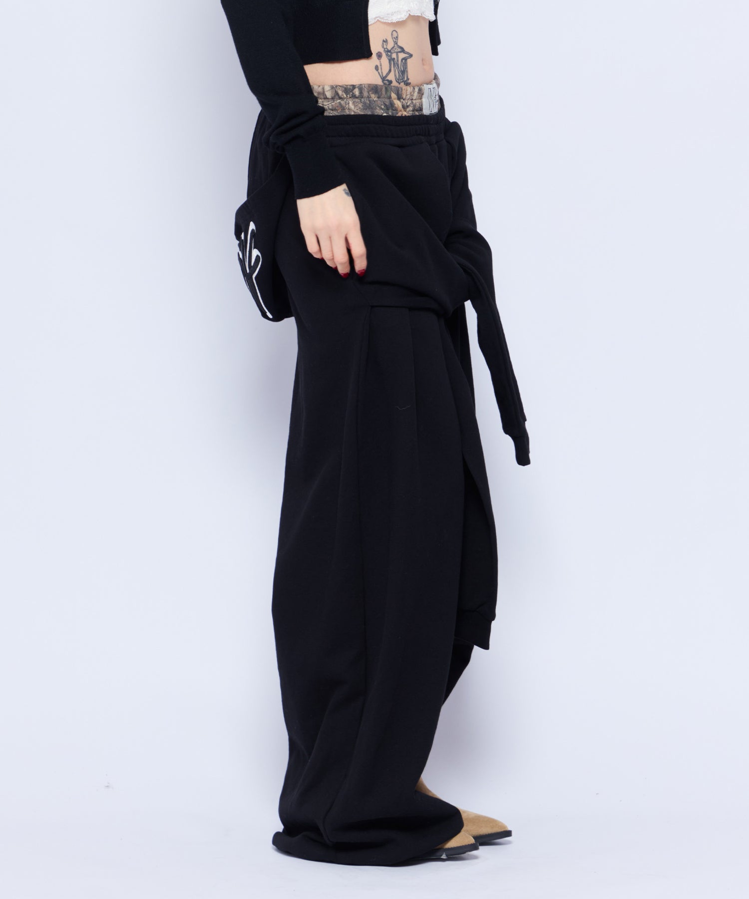 MODEL:168cm/COLOR:BLK/SIZE:F