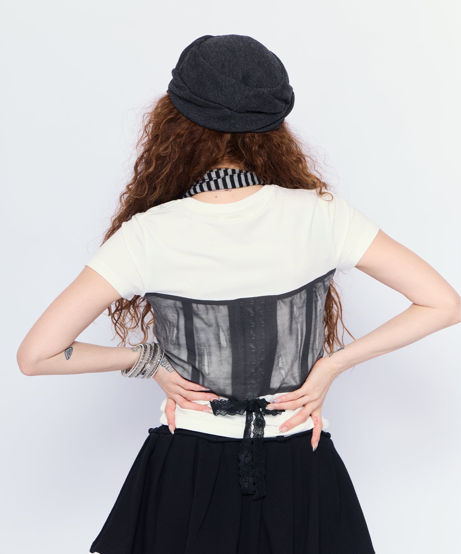 MODEL:168cm/COLOR:WHT/SIZE:F