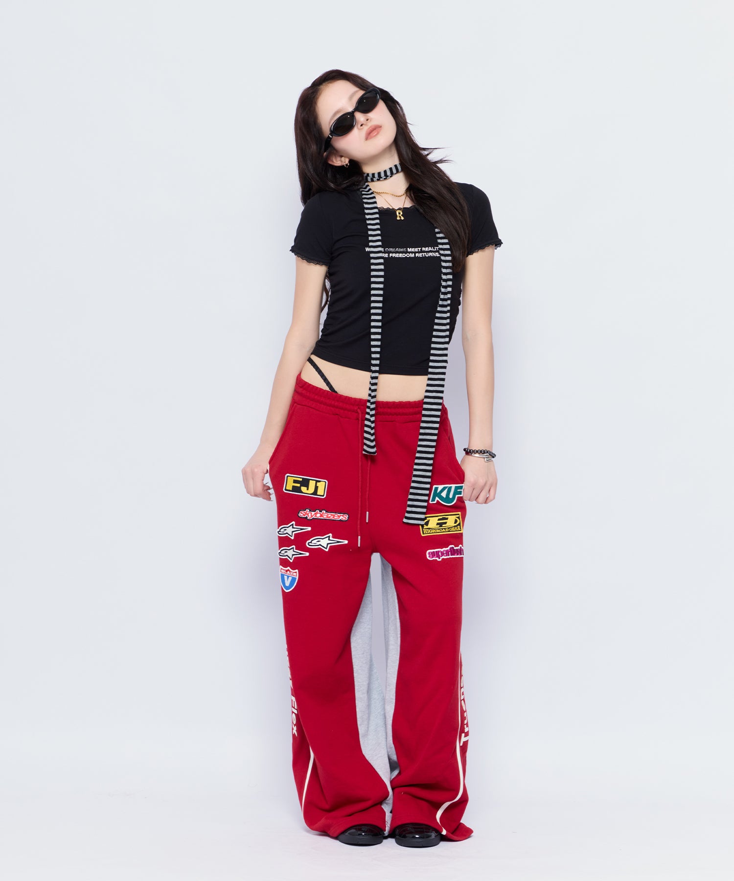 MODEL:170cm/COLOR:BLK/SIZE:F