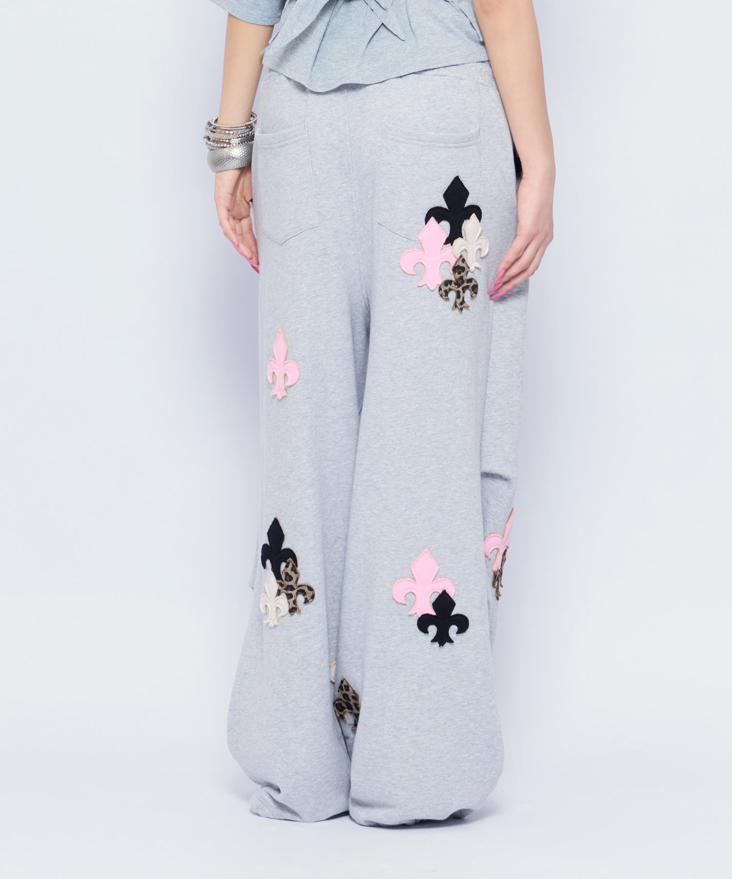 MODEL:170cm/COLOR:GRY/SIZE:F