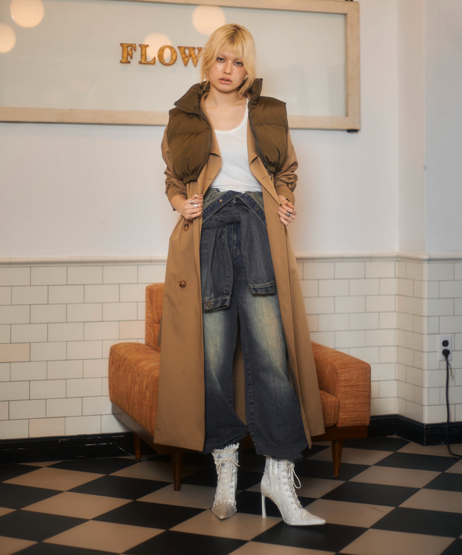 MODEL:170cm/COLOR:BEIGE/SIZE:F