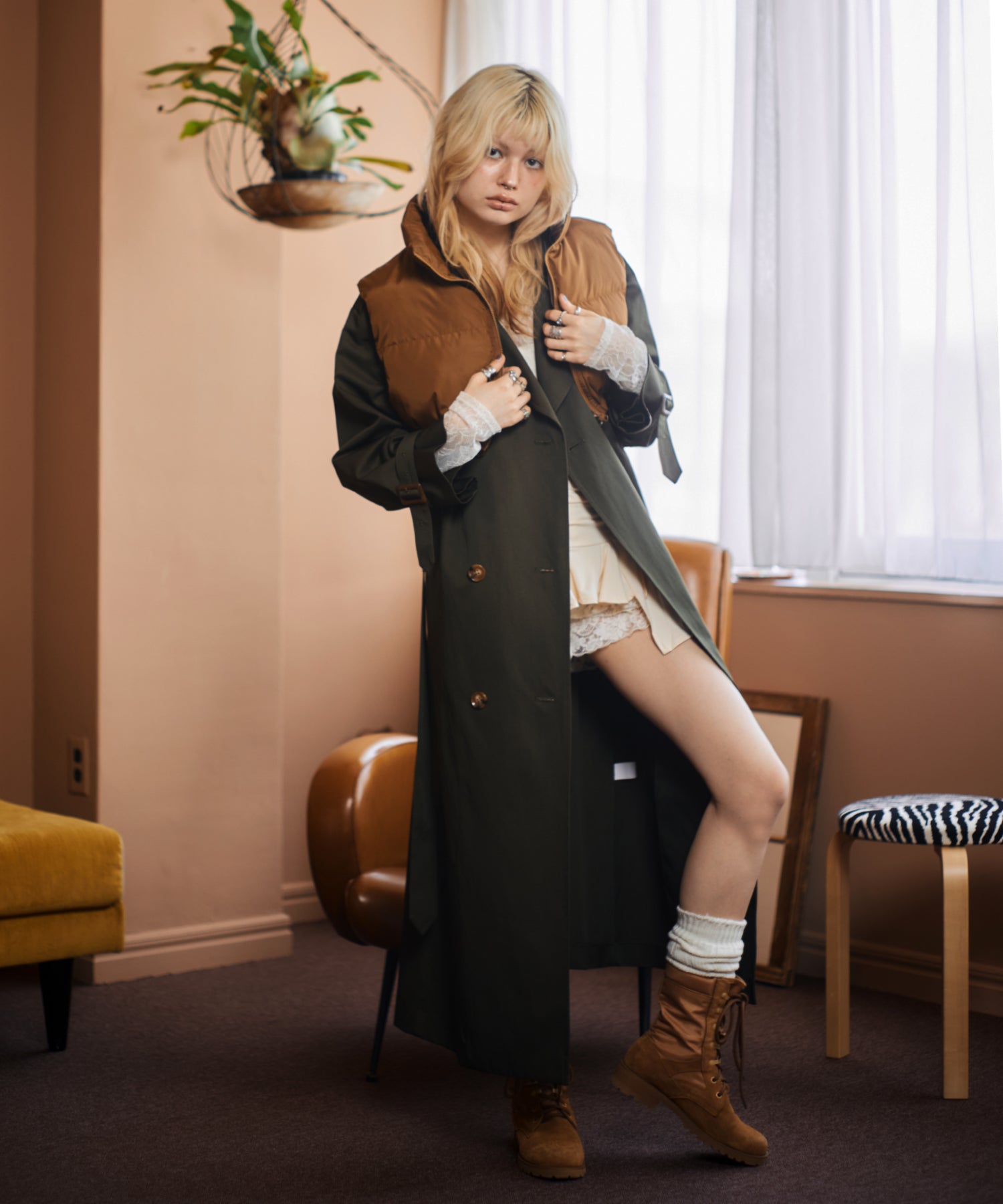 MODEL:170cm/COLOR:KHAKI/SIZE:F