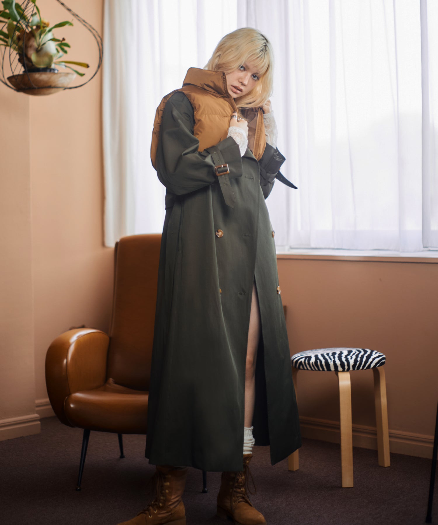 MODEL:170cm/COLOR:KHAKI/SIZE:F
