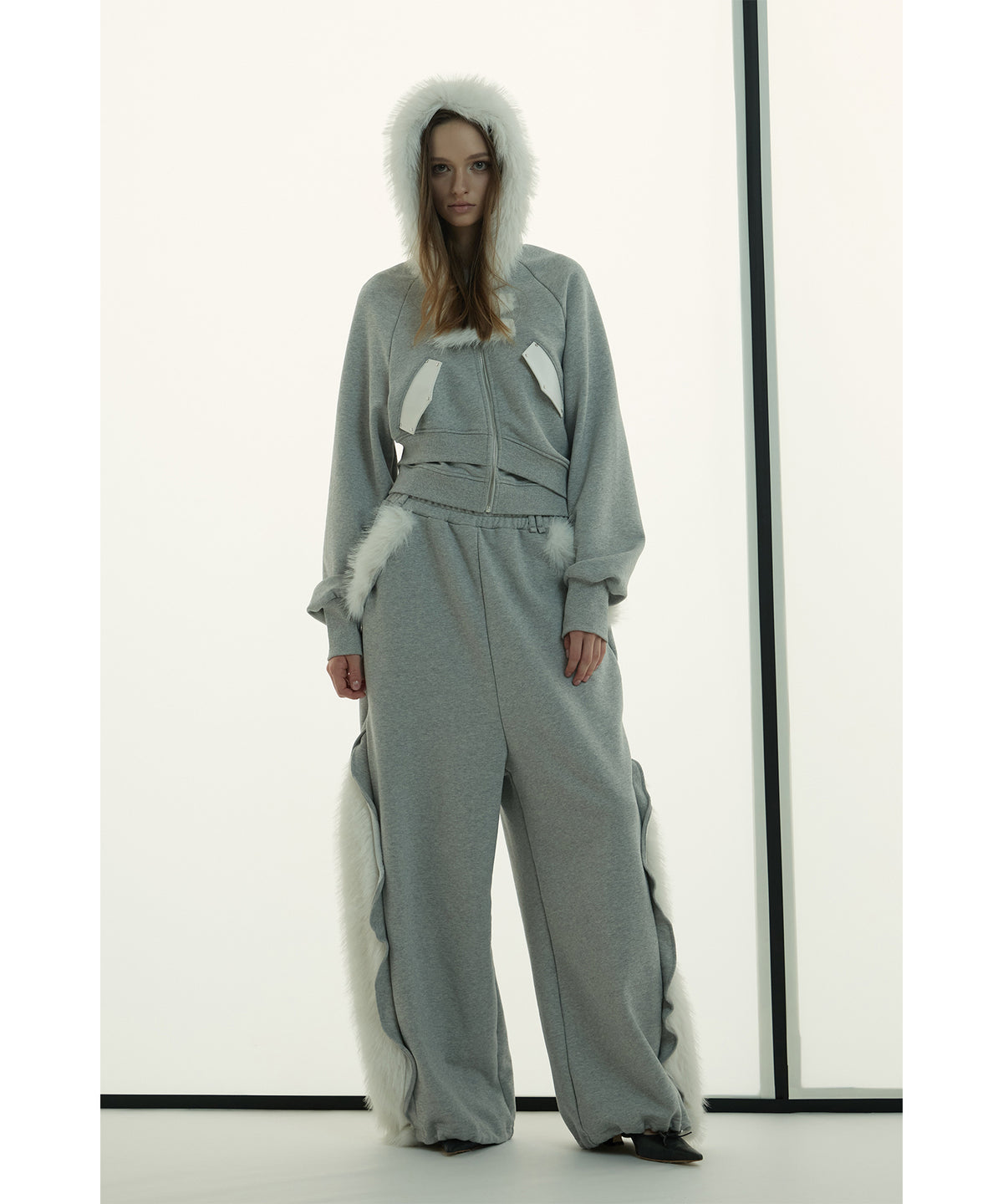 MODEL:173cm/COLOR:GRY/SIZE:F