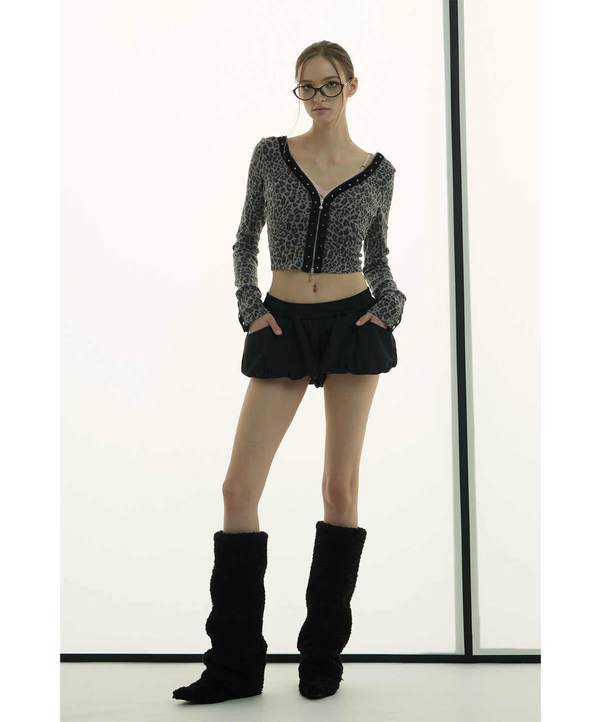 MODEL:173cm/COLOR:BLK/SIZE:F
