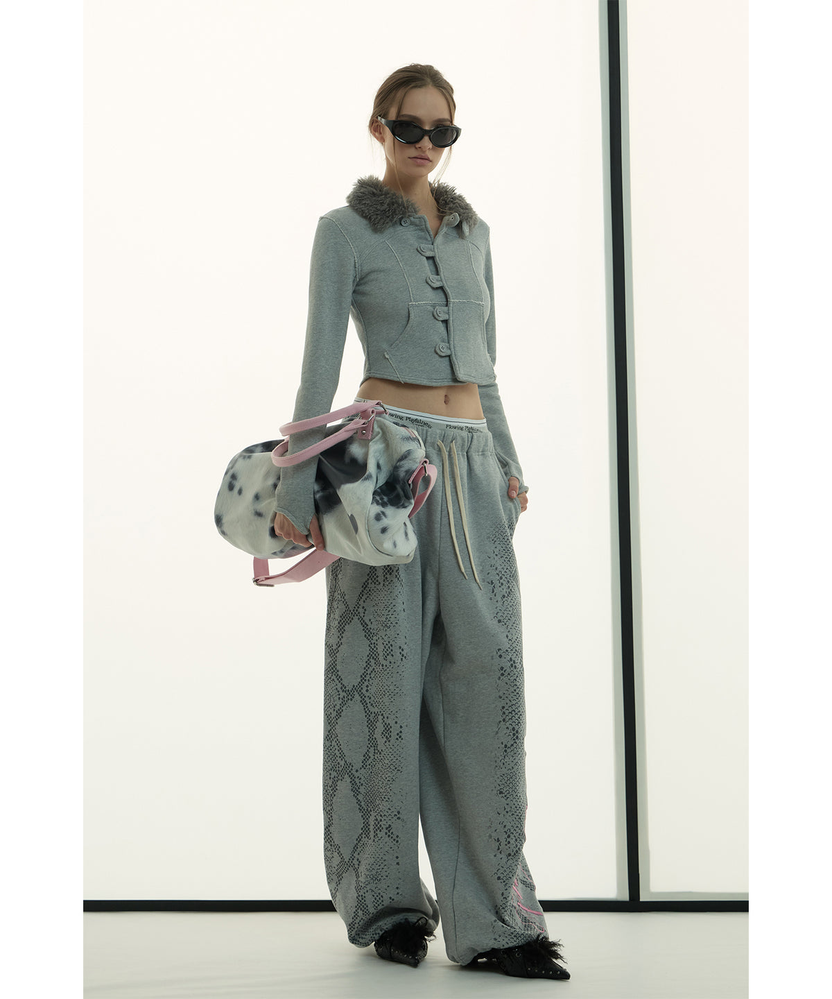 MODEL:173cm/COLOR:GRY/SIZE:F