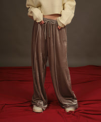 GRY / F