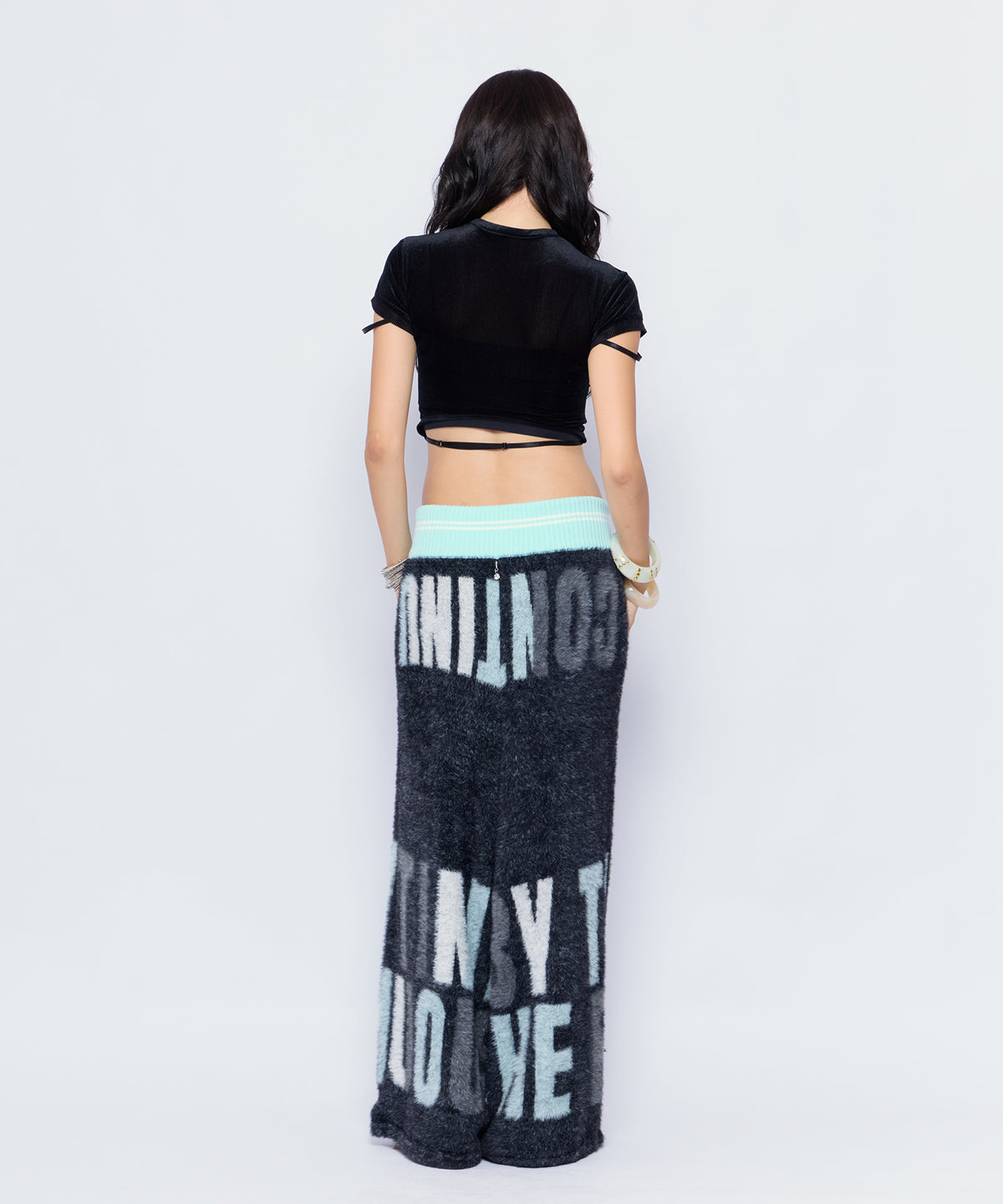 MODEL:170cm/COLOR:BLK/SIZE:F