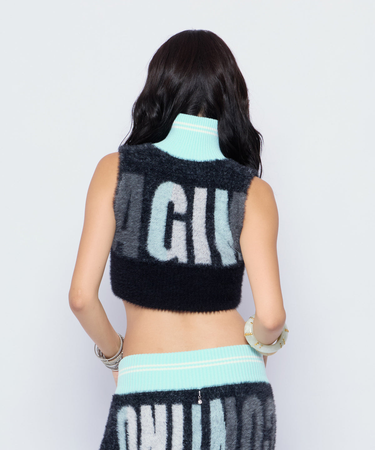 MODEL:170cm/COLOR:BLK/SIZE:F