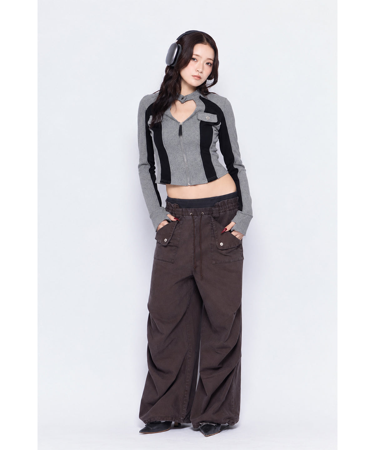 MODEL:170cm/COLOR:BLK/SIZE:F
