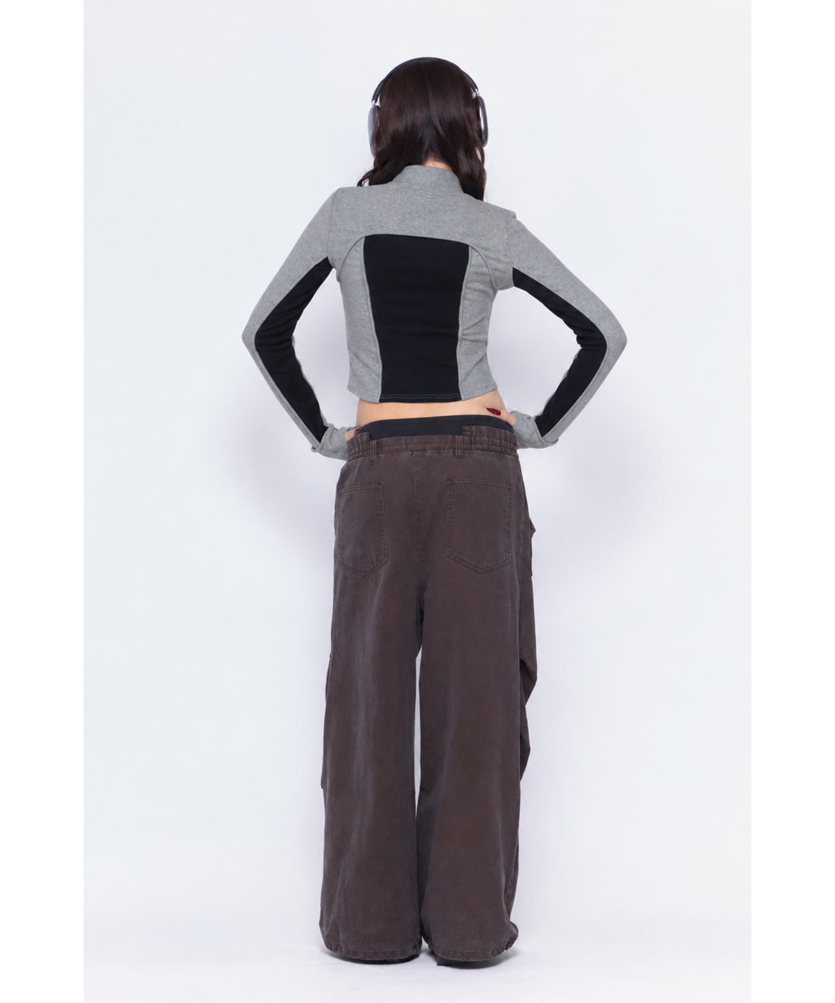 MODEL:170cm/COLOR:BLK/SIZE:F