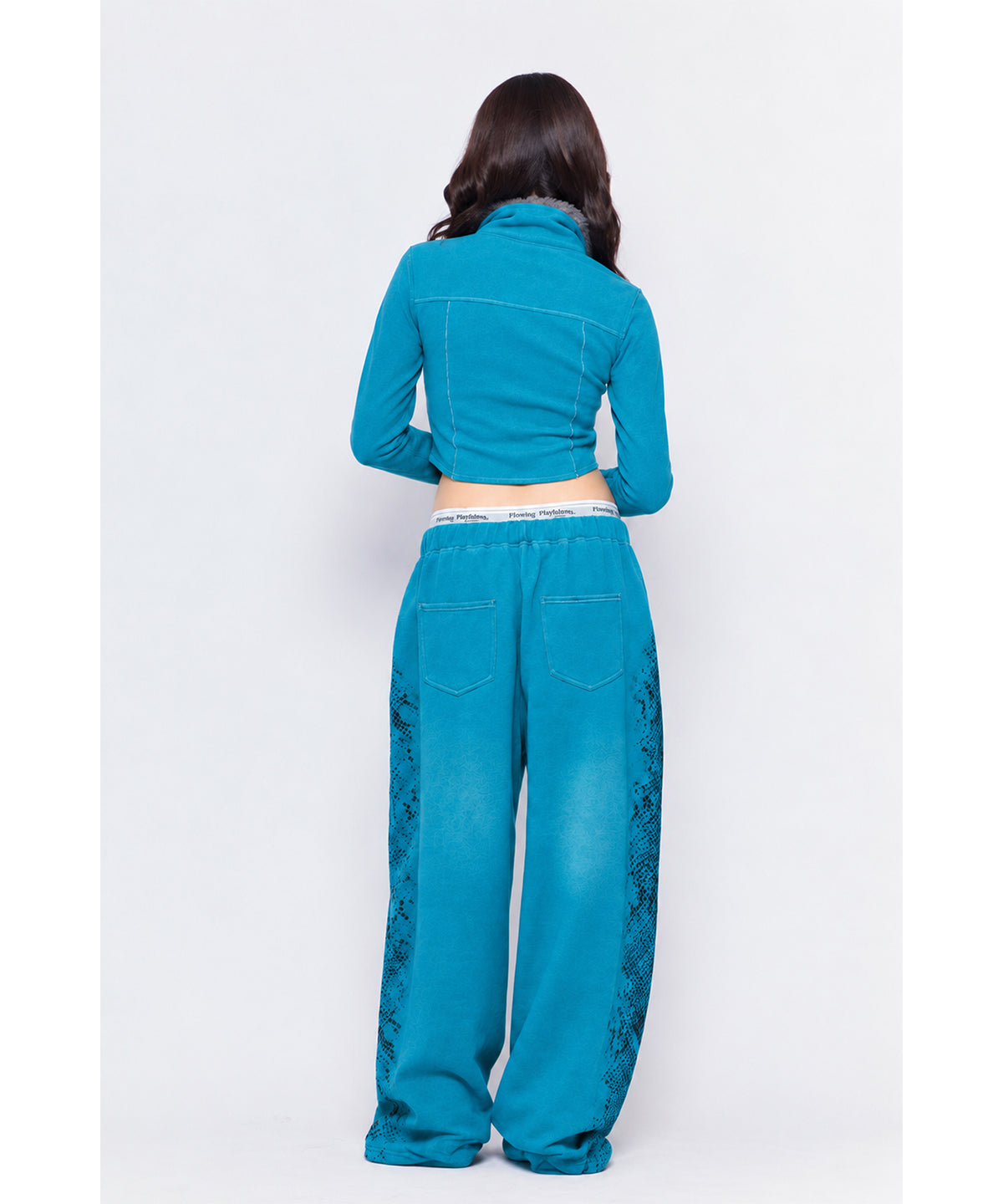 MODEL:170cm/COLOR:BLU/SIZE:F