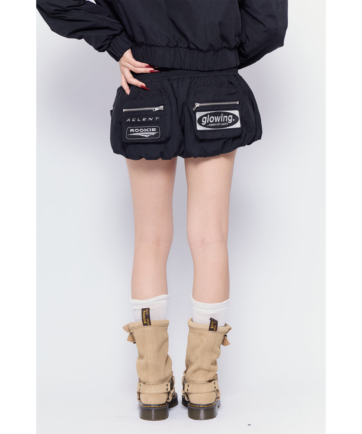 MODEL:170cm/COLOR:BLK/SIZE:F
