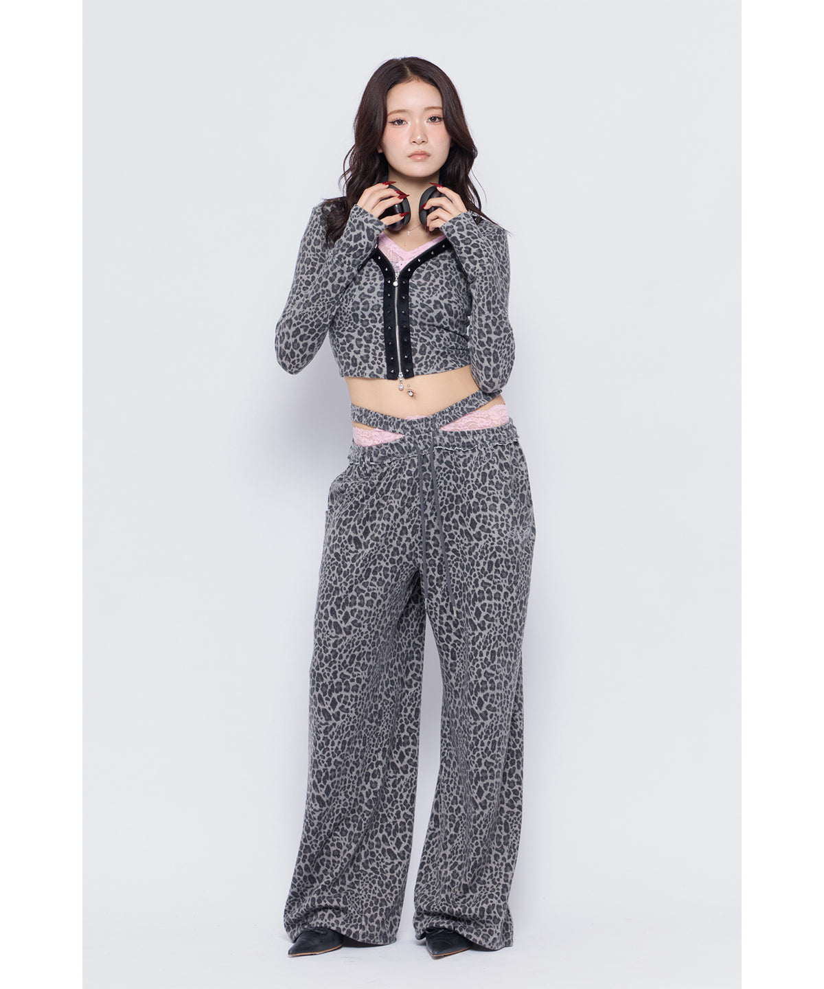 MODEL:170cm/COLOR:BLK/SIZE:F