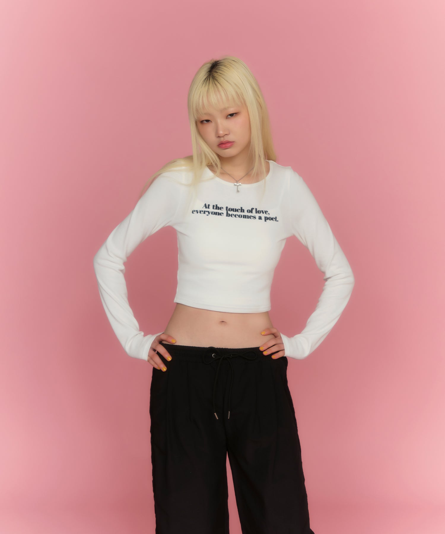 MODEL:174cm/COLOR:WHITE/SIZE:F