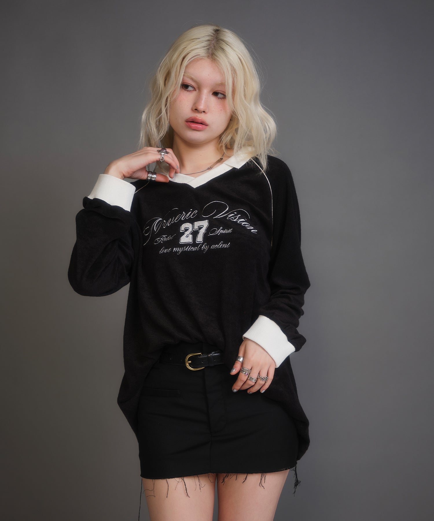 MODEL:170cm/COLOR:BLACK/SIZE:F