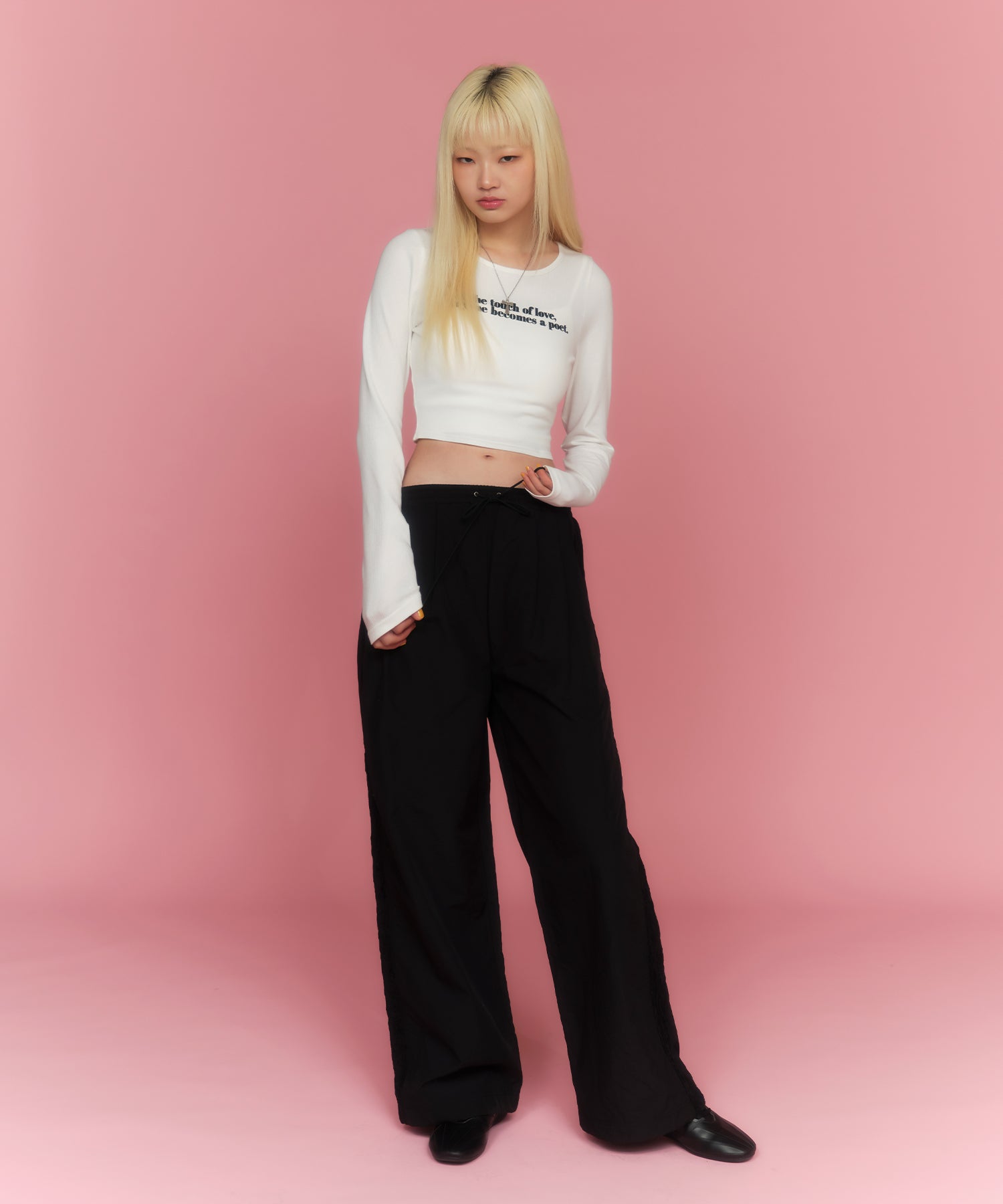 MODEL:174cm/COLOR:WHITE/SIZE:F