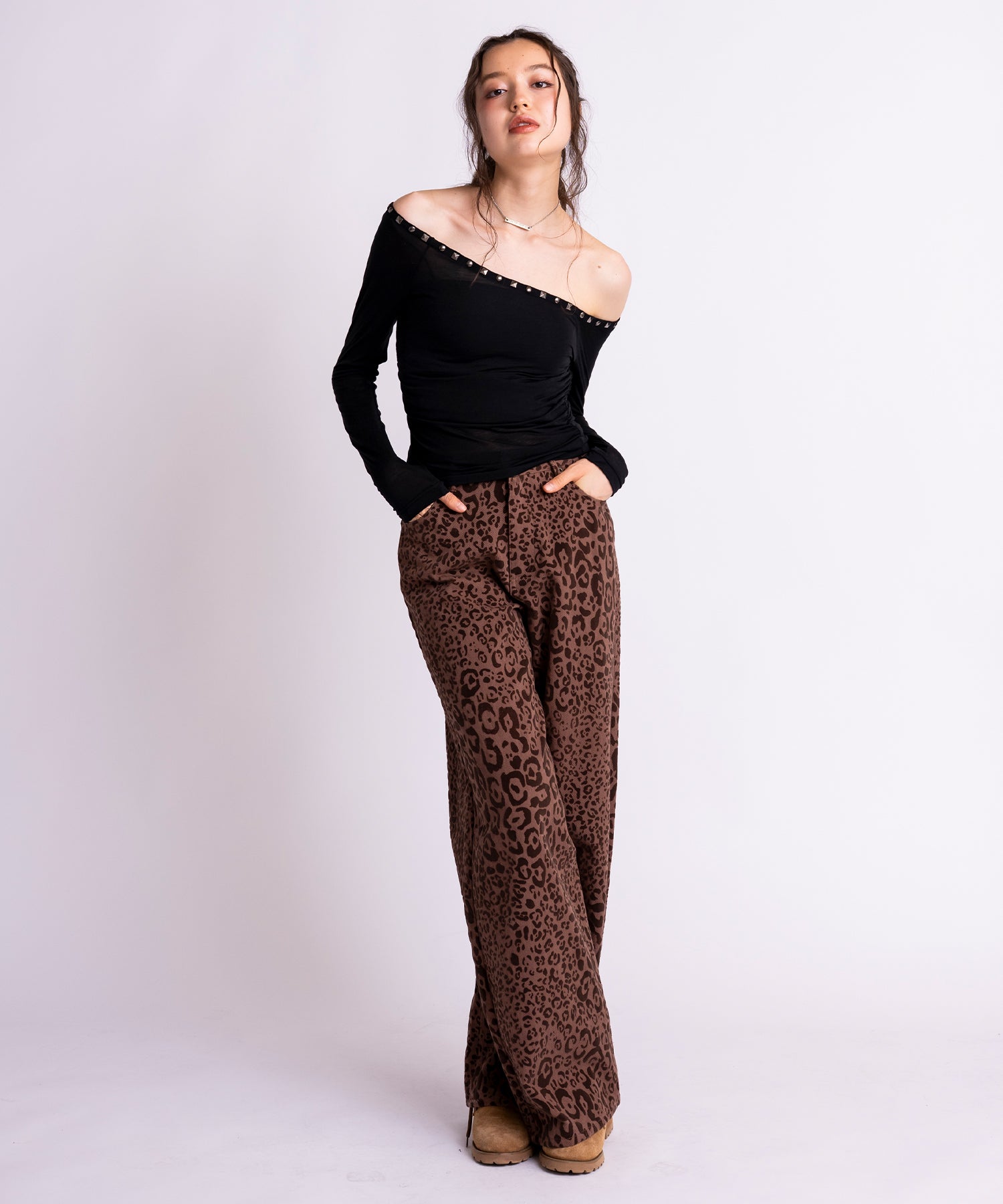 MODEL:163cm/COLOR:BLACK/SIZE:F