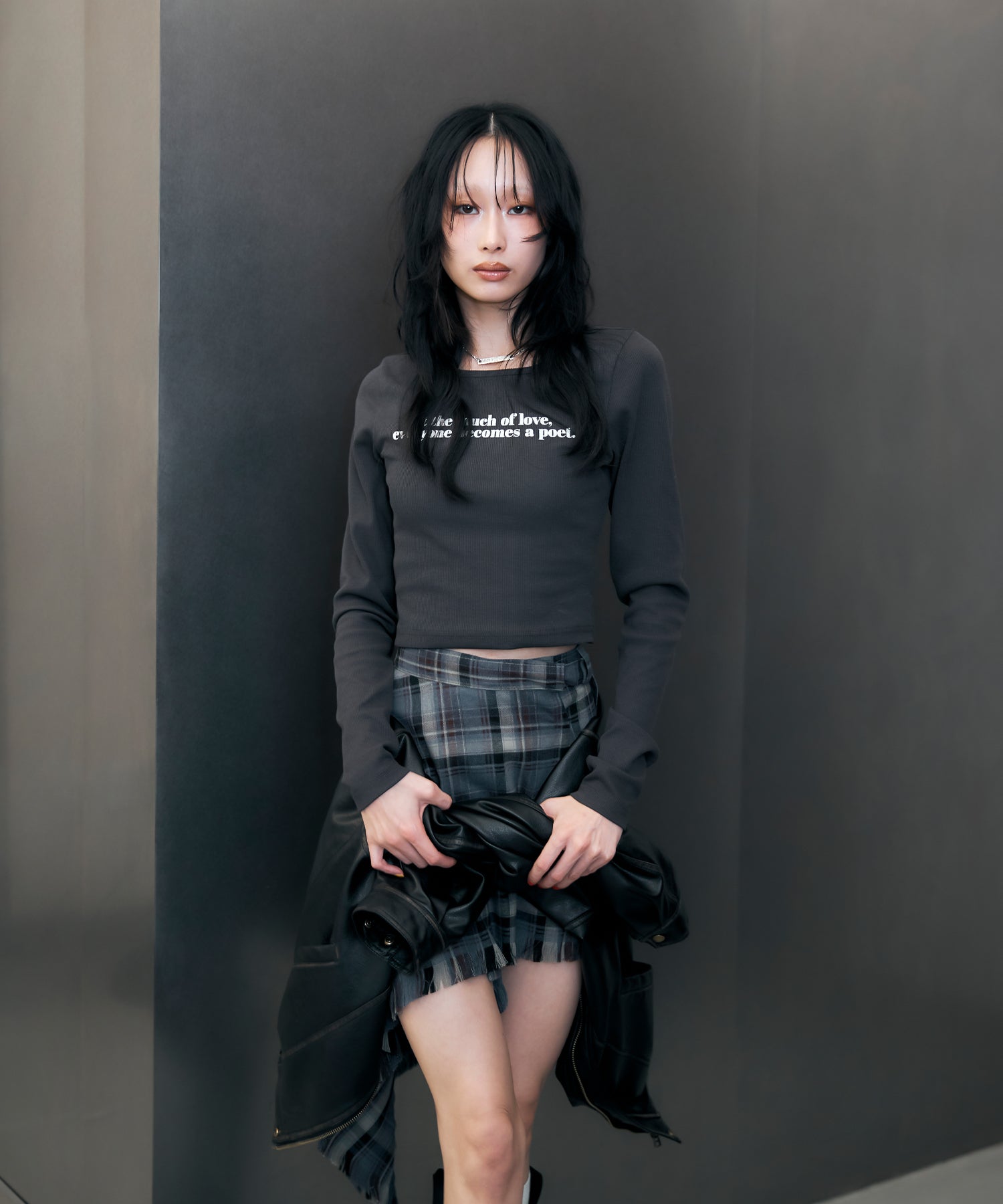 MODEL:170cm/COLOR:DARK GRY/SIZE:F