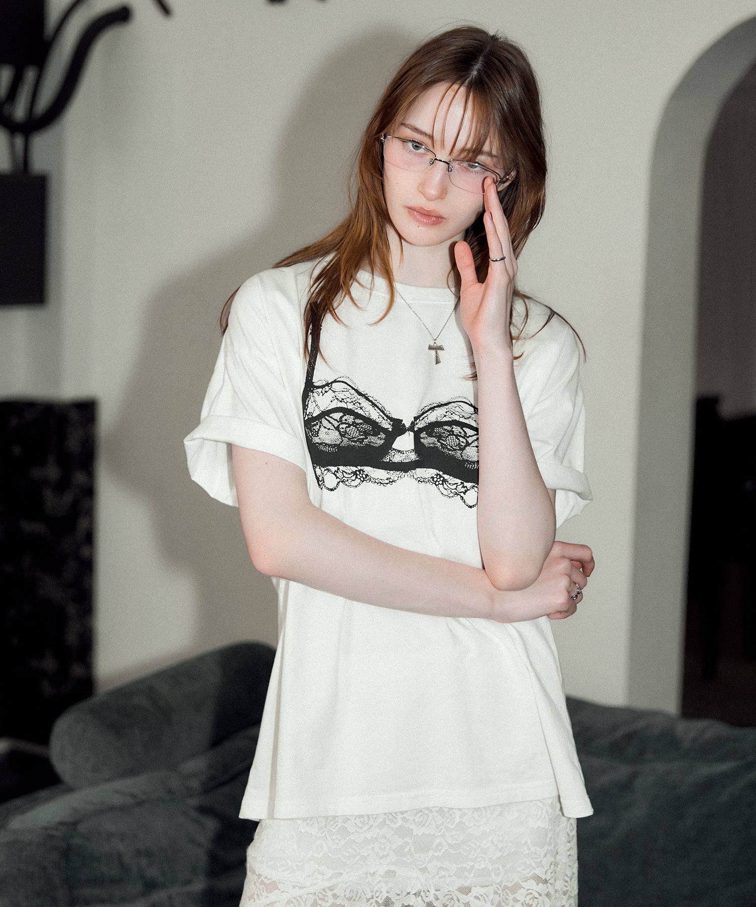 MODEL:174cm/COLOR:WHITE/SIZE:F