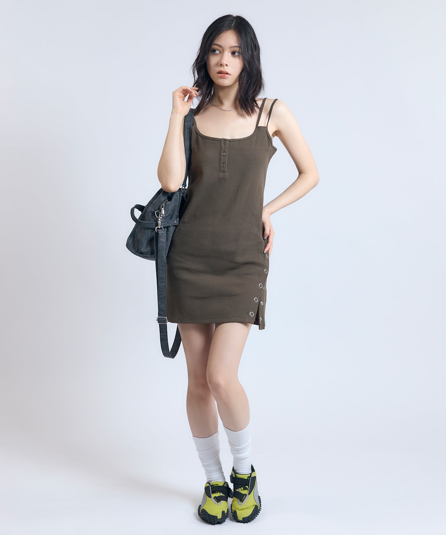 MODEL:163cm/COLOR:KHAKI/SIZE:F