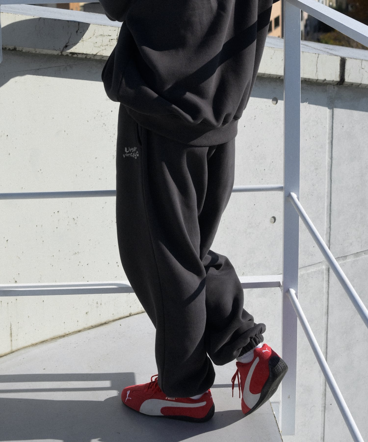 ボーイフレンドグラフィックスウェットパンツ