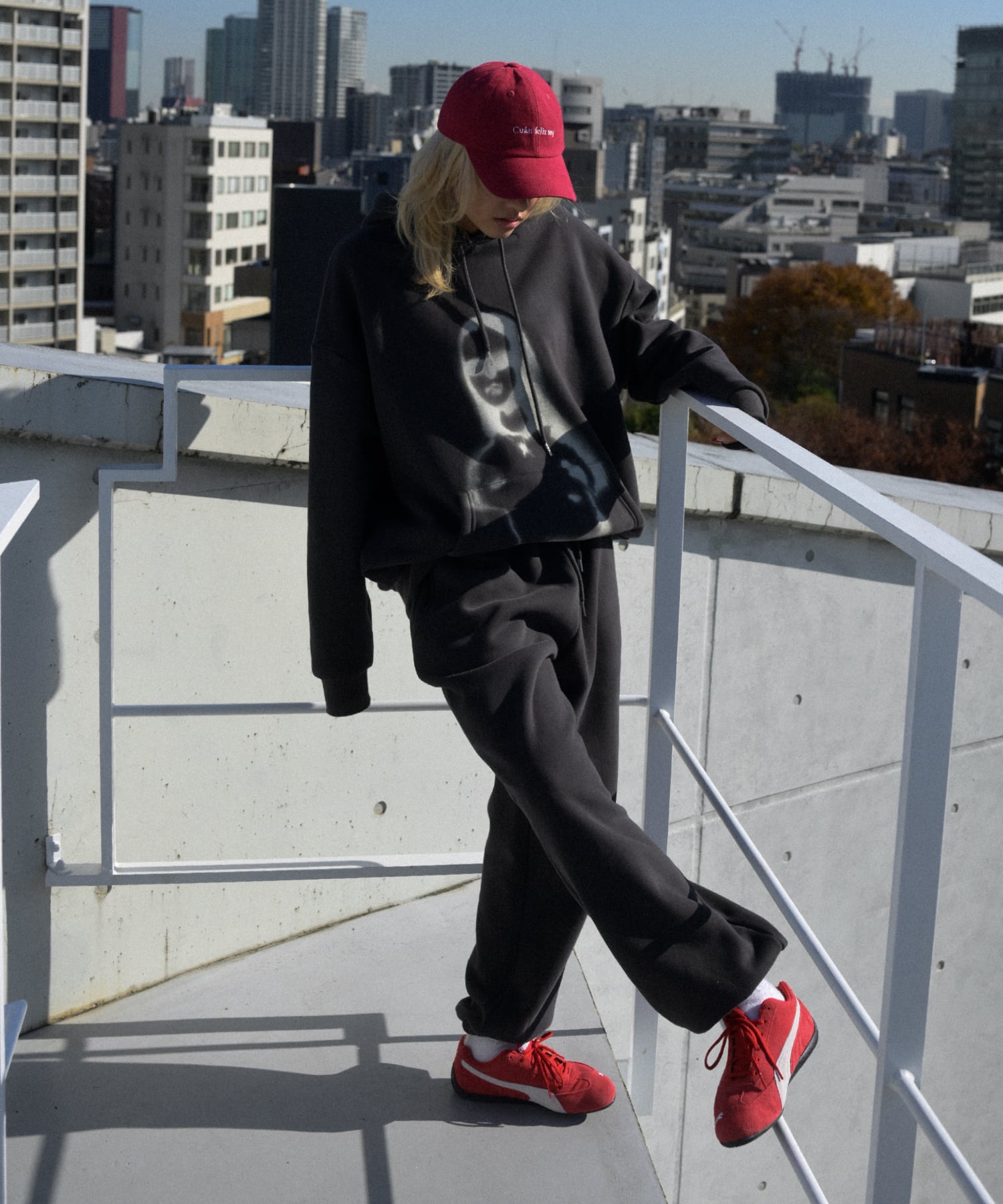 ボーイフレンドグラフィックスウェットパンツ