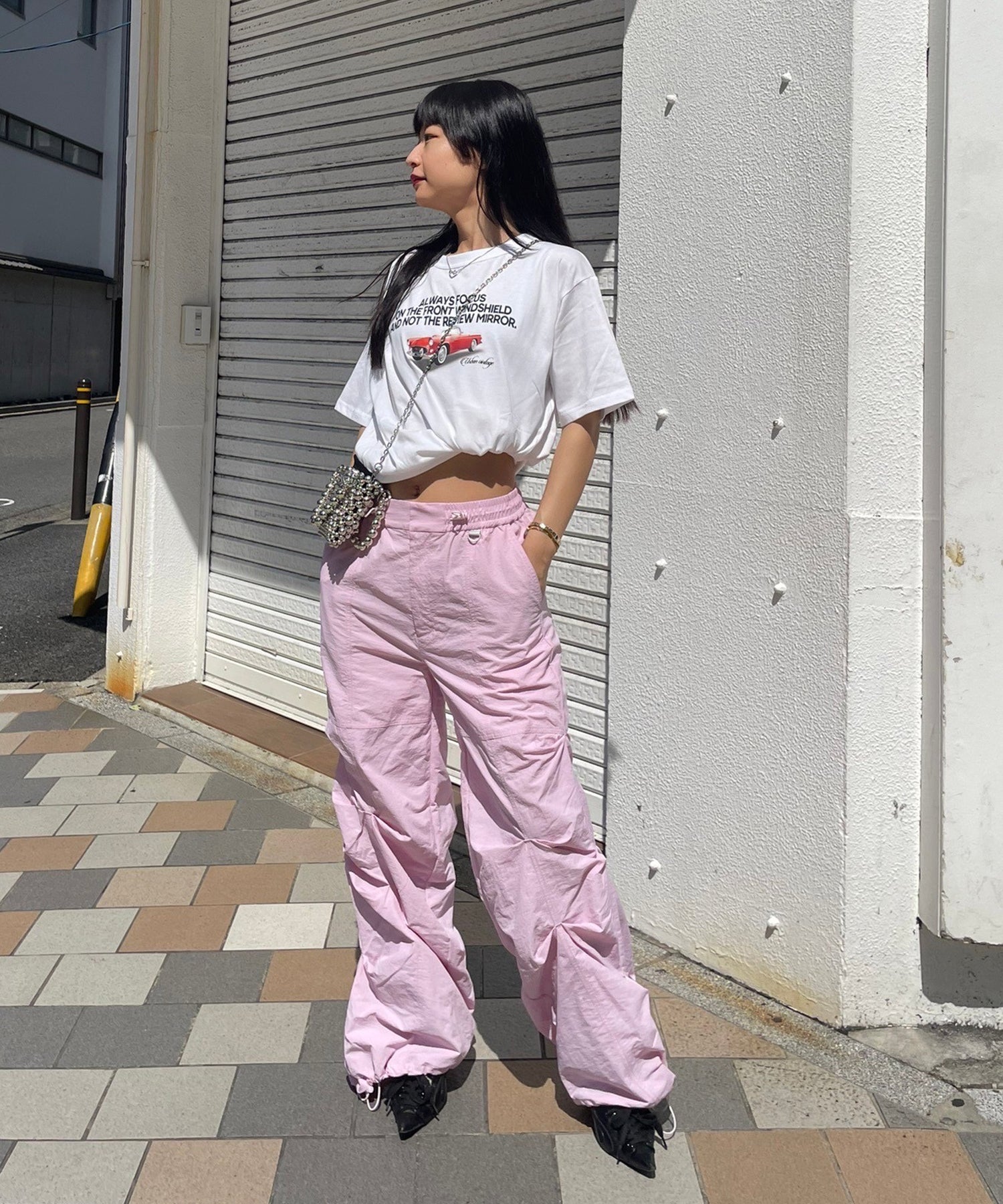 Nylon tuck wide pants