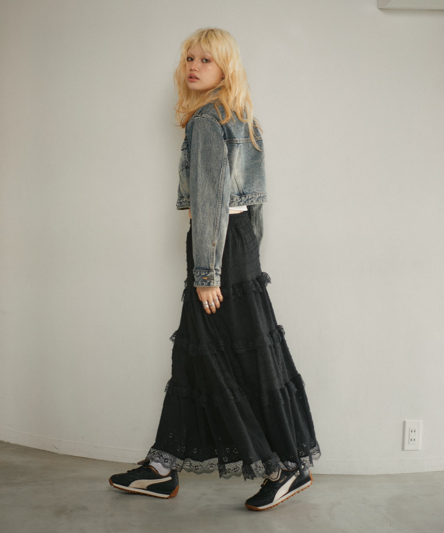 Switching lace long skirt