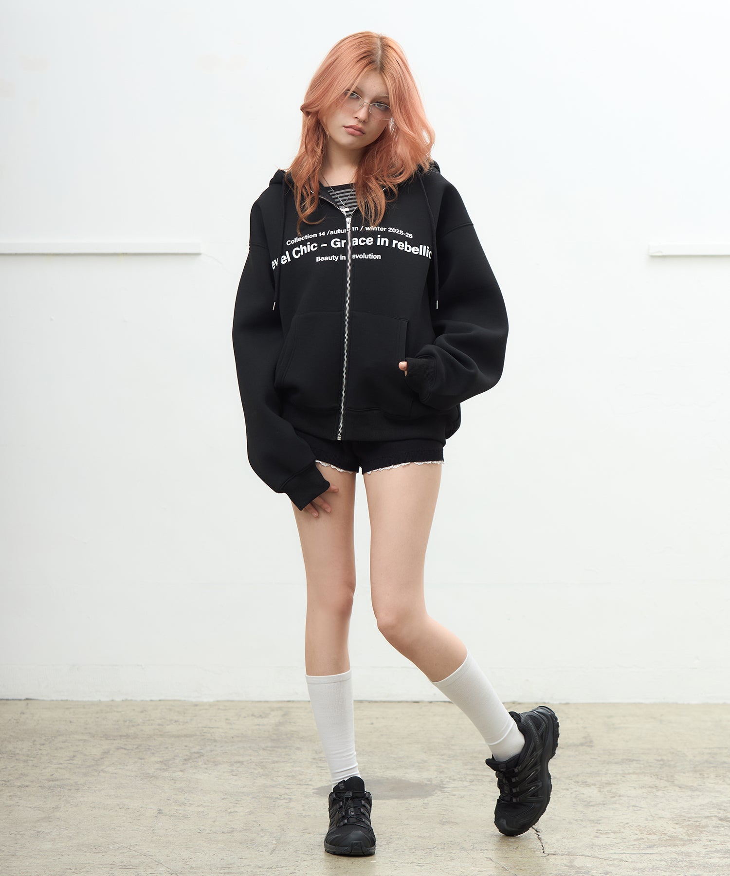 MODEL:170cm/COLOR:BLACK/SIZE:F